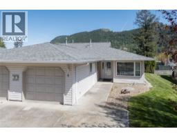 2675 Pine Avenue Unit# 4 Lumby Valley, Lumby, Ca