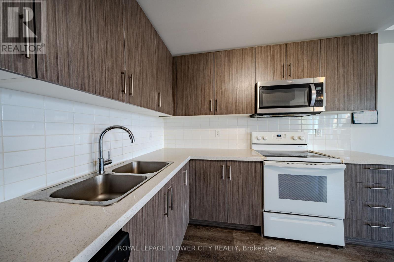 149 - 65 Attmar Drive, Brampton, Ontario  L6P 0Y6 - Photo 10 - W12412743