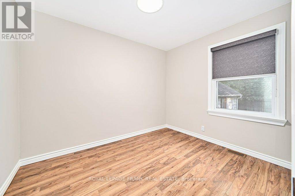 305 James Street, Whitby, Ontario  L1N 1G4 - Photo 14 - E12413384