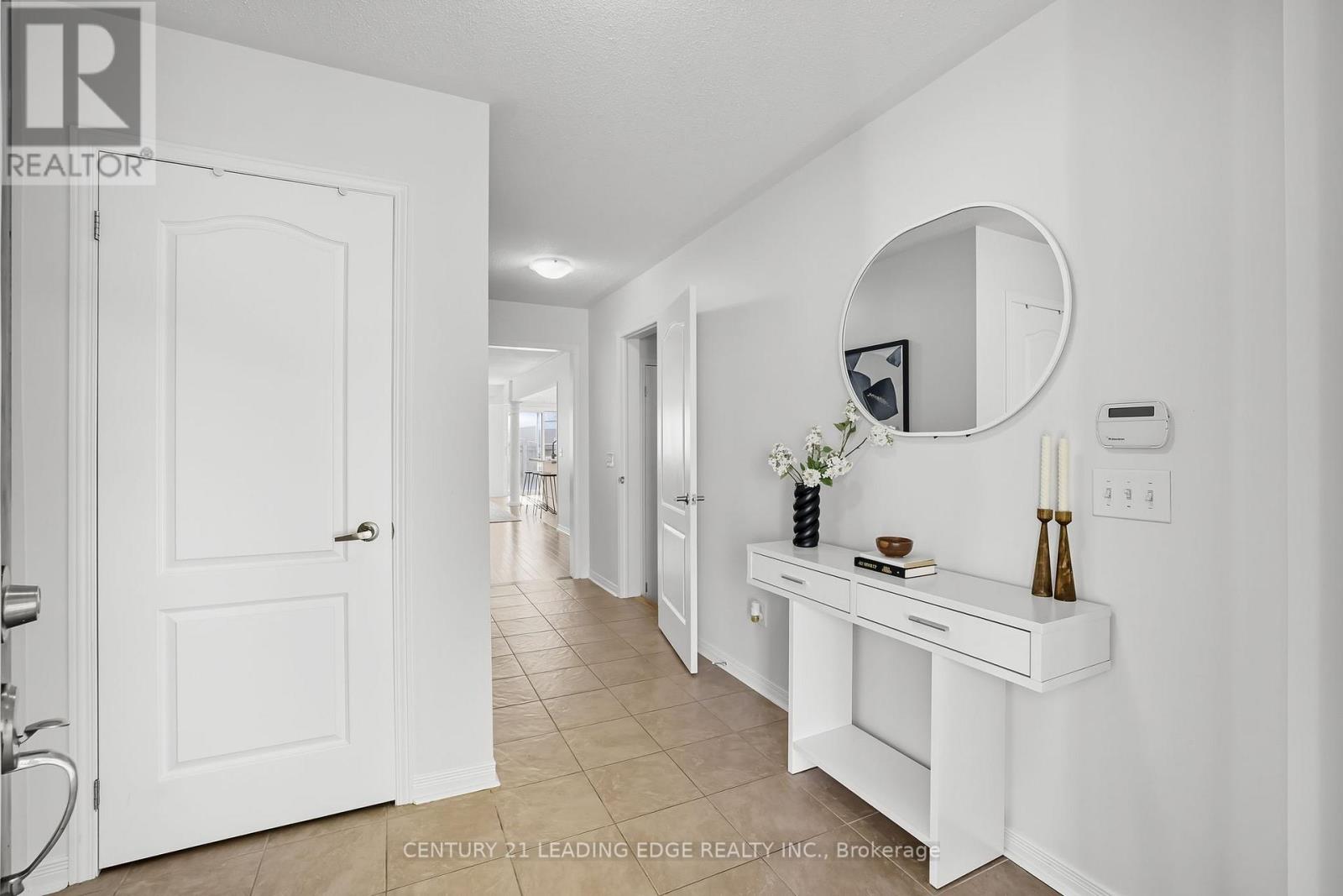 37 Stanhope Street, Whitby, Ontario  L1N 0H2 - Photo 7 - E12413896
