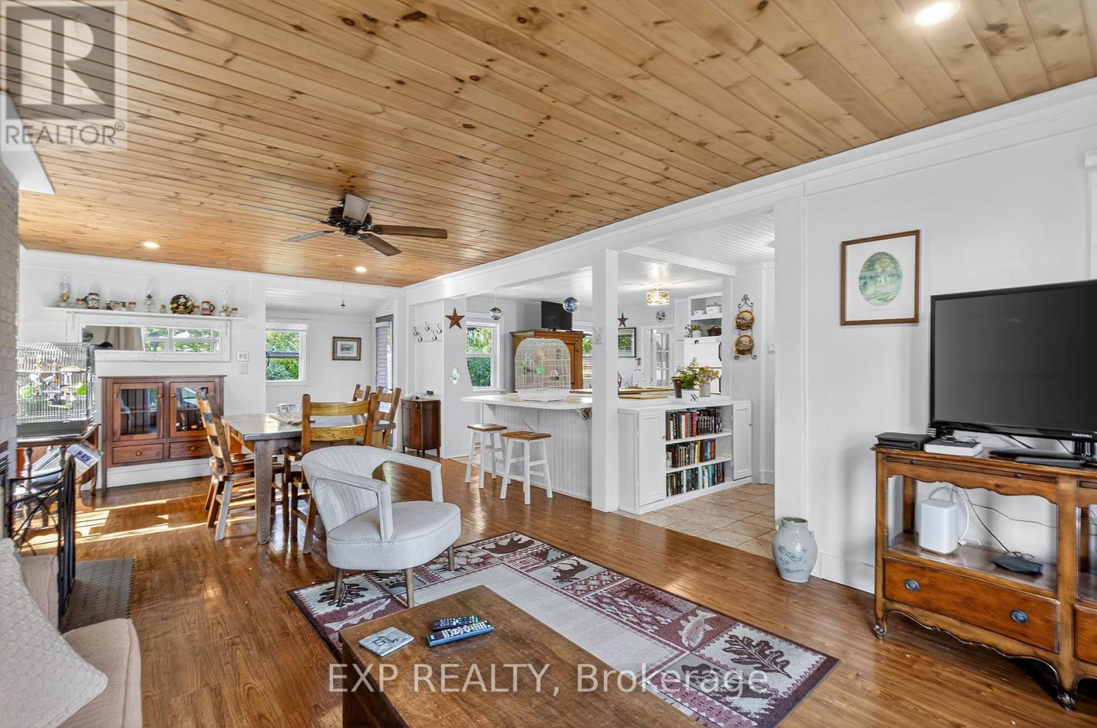 481 Lakeshore Road E, Oro-Medonte, Ontario  L0L 2E0 - Photo 13 - S12413869