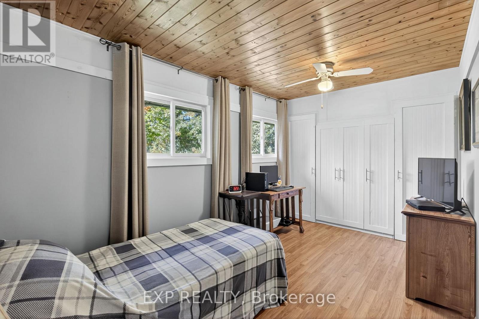 481 Lakeshore Road E, Oro-Medonte, Ontario  L0L 2E0 - Photo 17 - S12413869