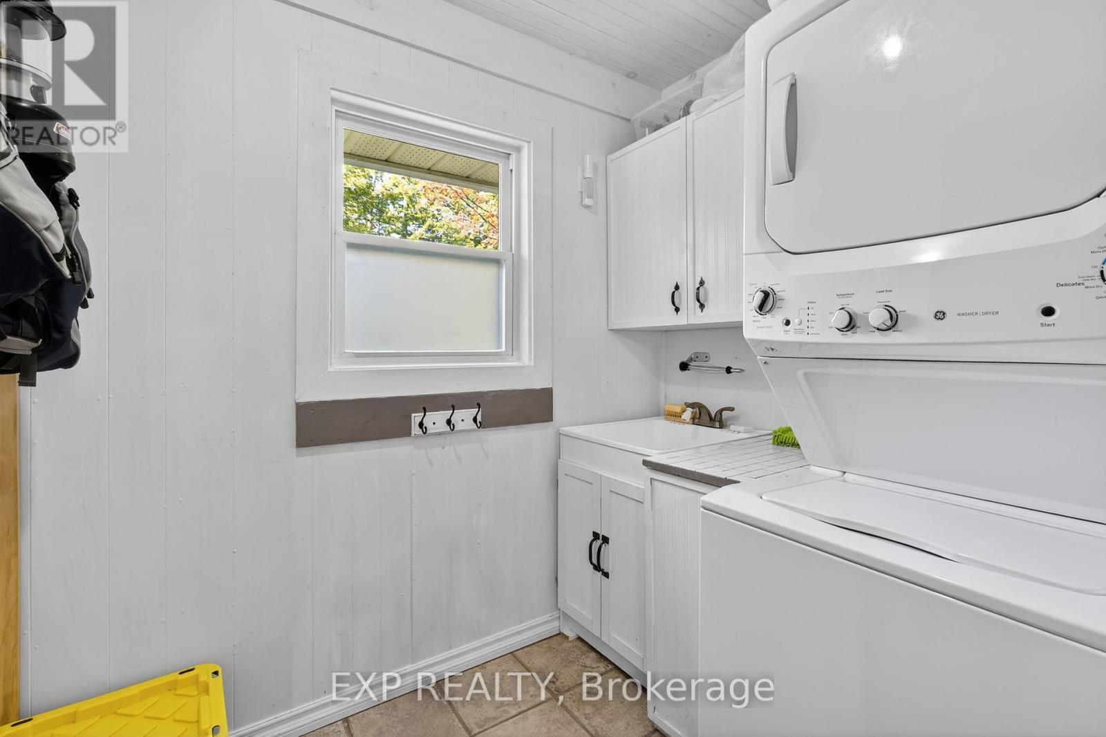 481 Lakeshore Road E, Oro-Medonte, Ontario  L0L 2E0 - Photo 23 - S12413869