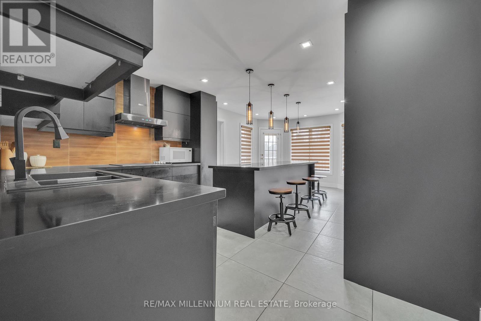 3 Daybreak Lane, Caledon, Ontario  L7K 0N1 - Photo 17 - W12413880
