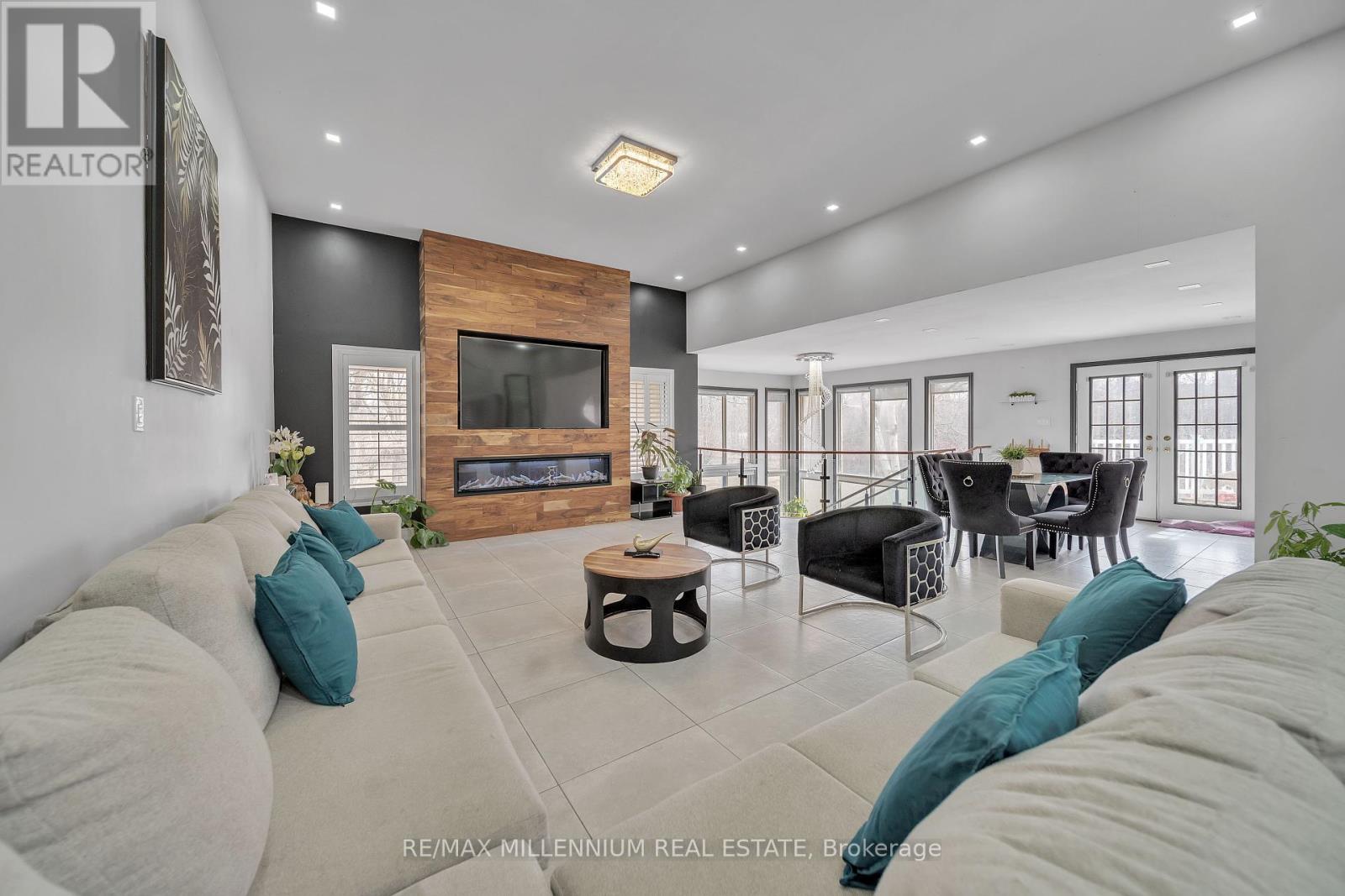 3 Daybreak Lane, Caledon, Ontario  L7K 0N1 - Photo 6 - W12413880