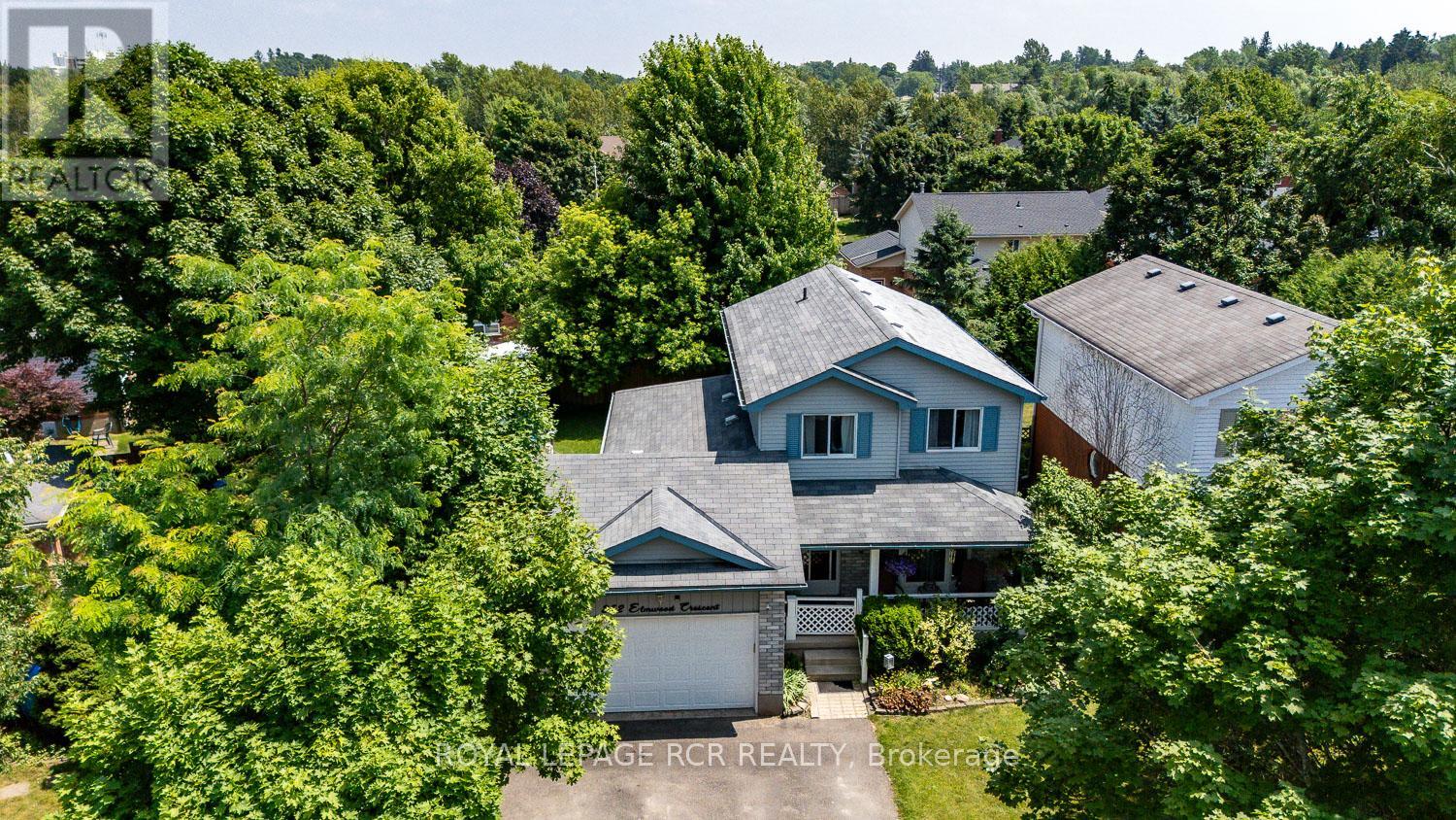 252 ELMWOOD CRESCENT, Orangeville, Ontario