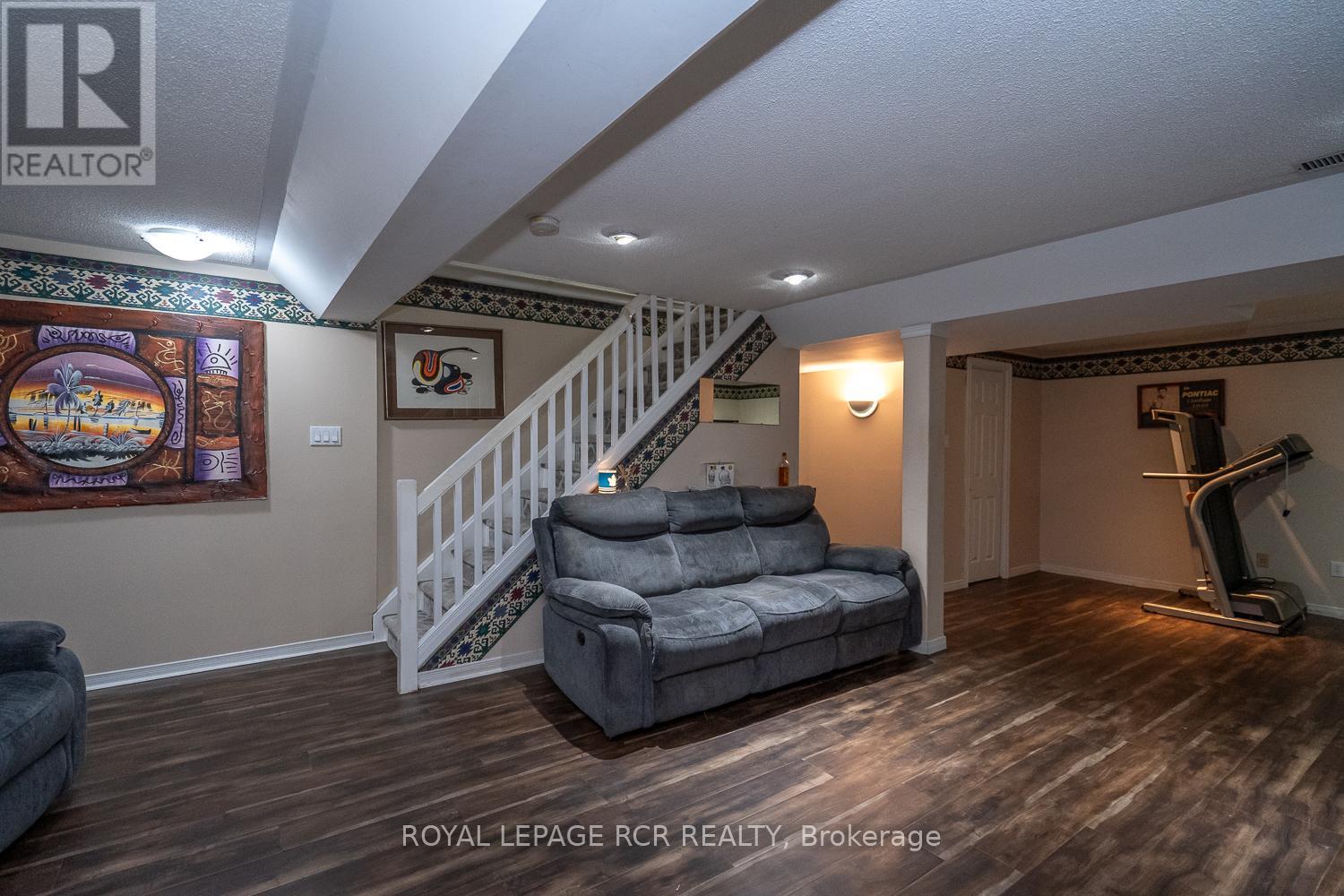 252 Elmwood Crescent, Orangeville, Ontario  L9W 4T4 - Photo 29 - W12413907