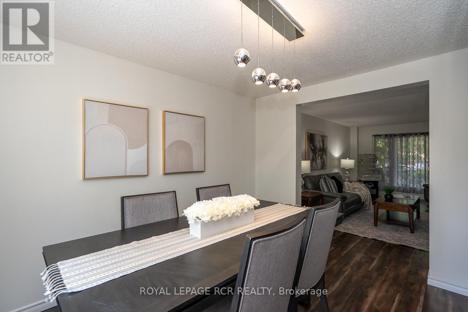 252 Elmwood Crescent, Orangeville, Ontario  L9W 4T4 - Photo 8 - W12413907
