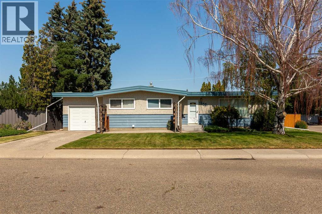 Property at 1306 29 Street S image 1