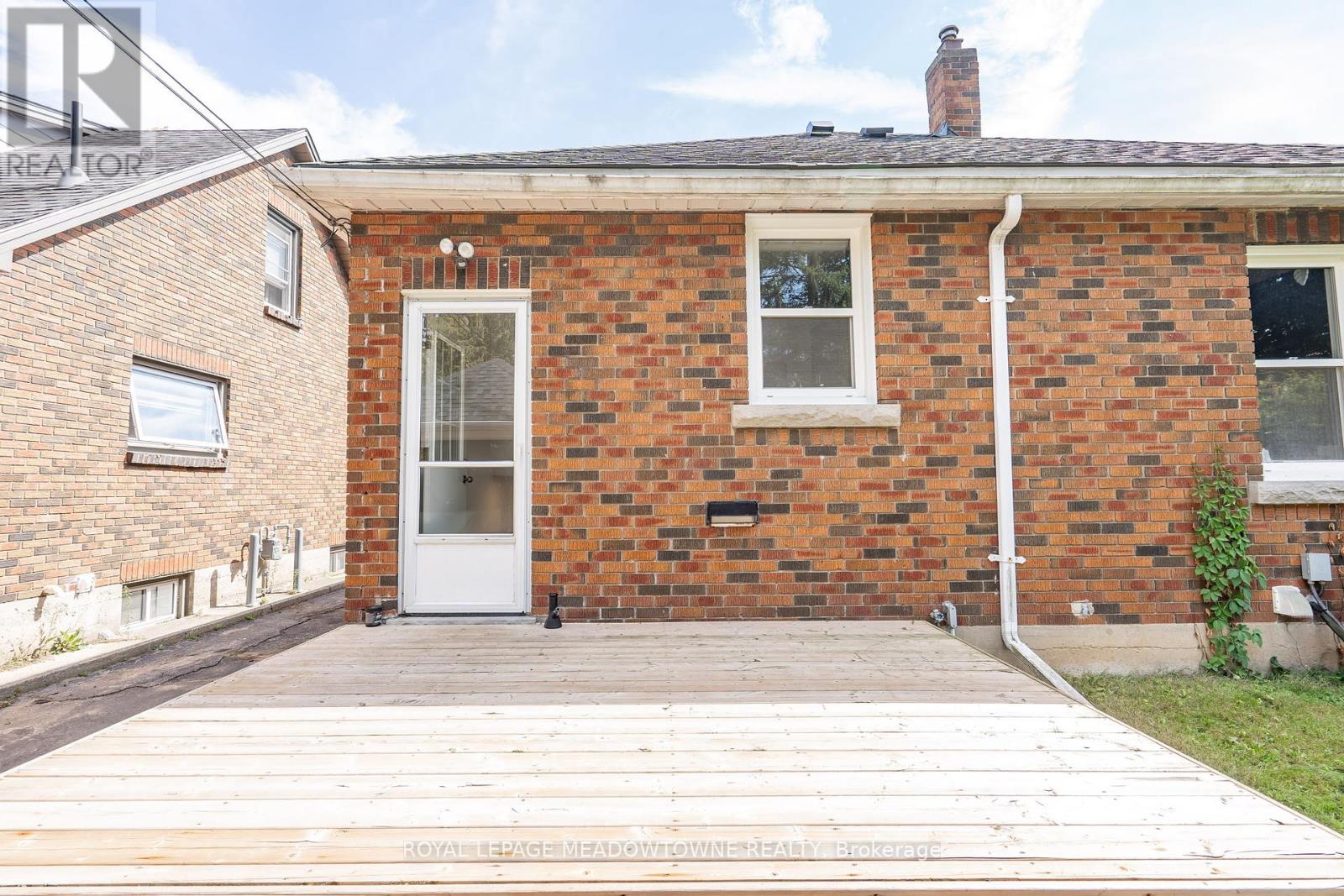 19 Dorothy Street, Brantford, Ontario  N3S 1G7 - Photo 33 - X12413901