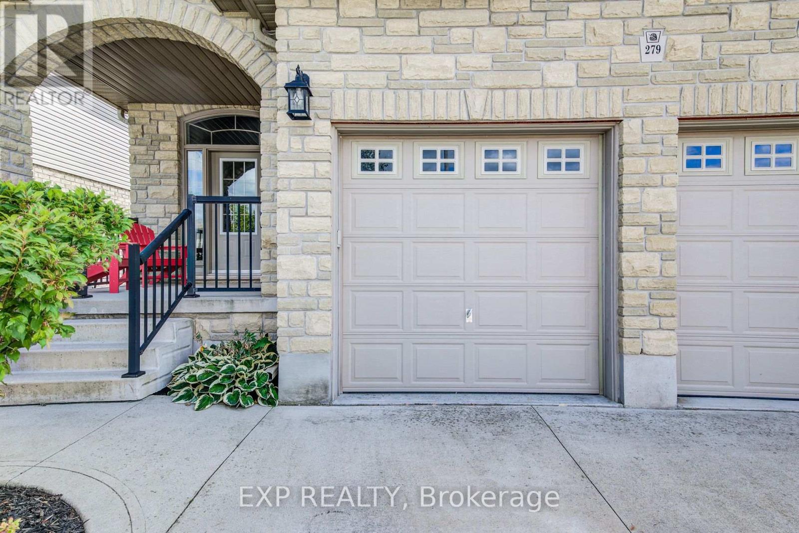 279 Zeller Drive, Kitchener, Ontario  N2A 0B2 - Photo 3 - X12413909