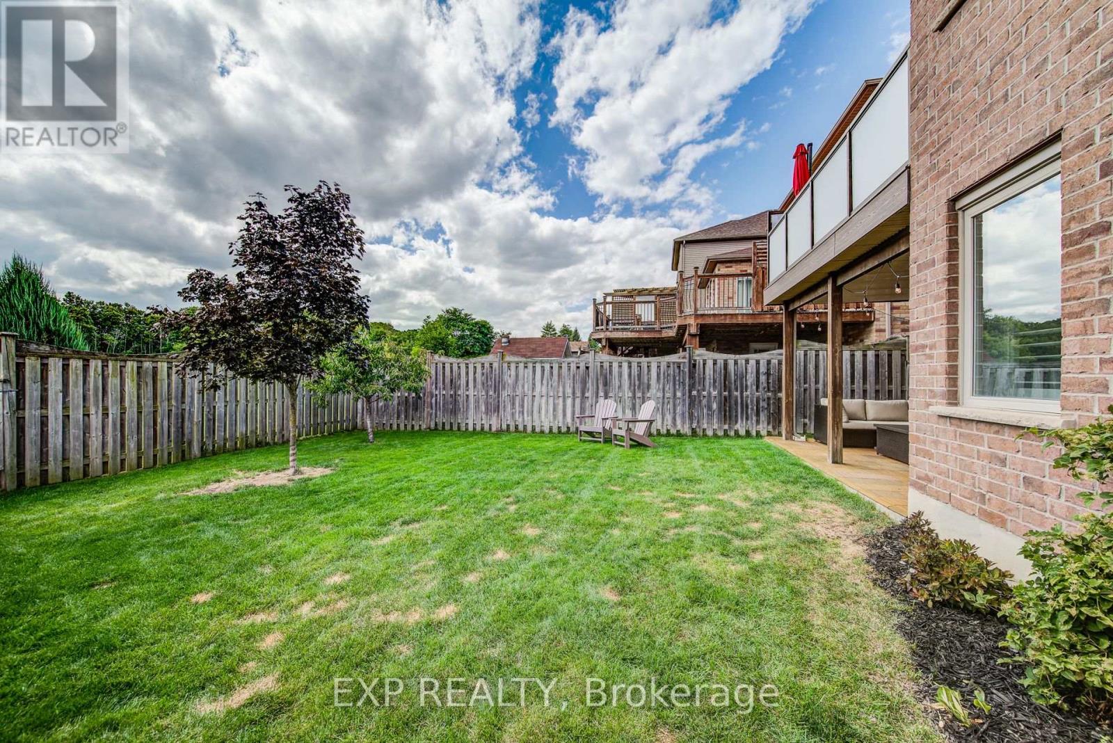 279 Zeller Drive, Kitchener, Ontario  N2A 0B2 - Photo 41 - X12413909