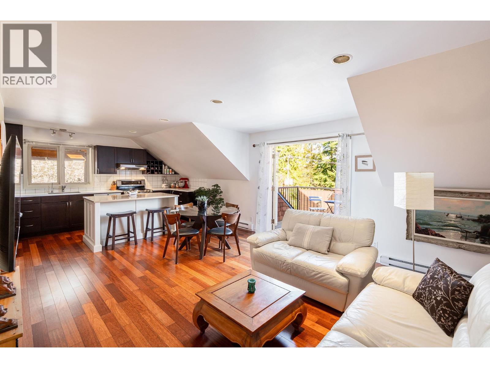 585 Artisan Lane, Bowen Island, British Columbia  V0N 1G2 - Photo 5 - R3017051