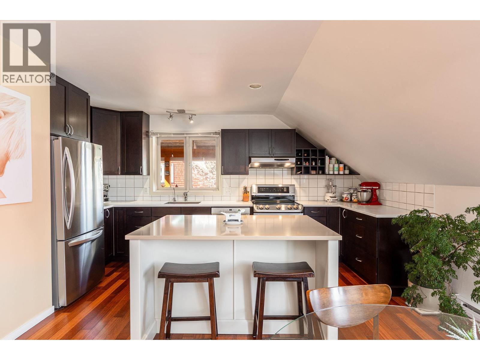 585 Artisan Lane, Bowen Island, British Columbia  V0N 1G2 - Photo 6 - R3017051