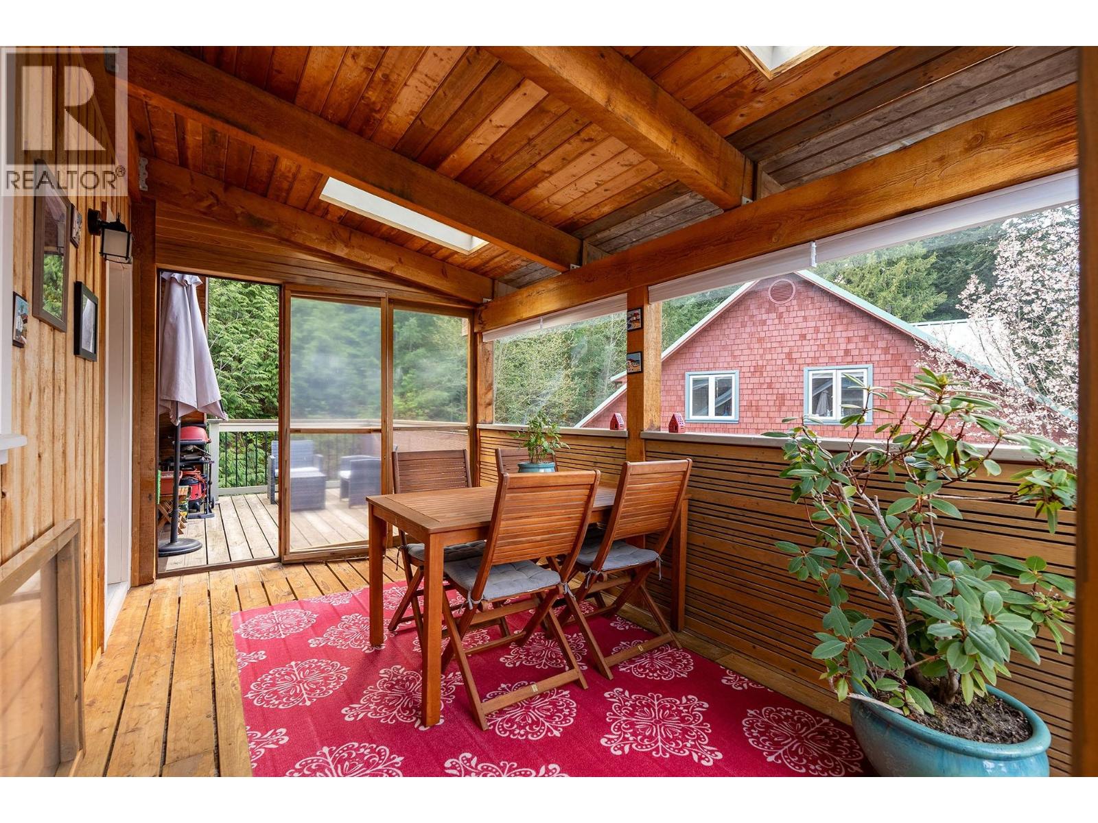585 Artisan Lane, Bowen Island, British Columbia  V0N 1G2 - Photo 22 - R3017051