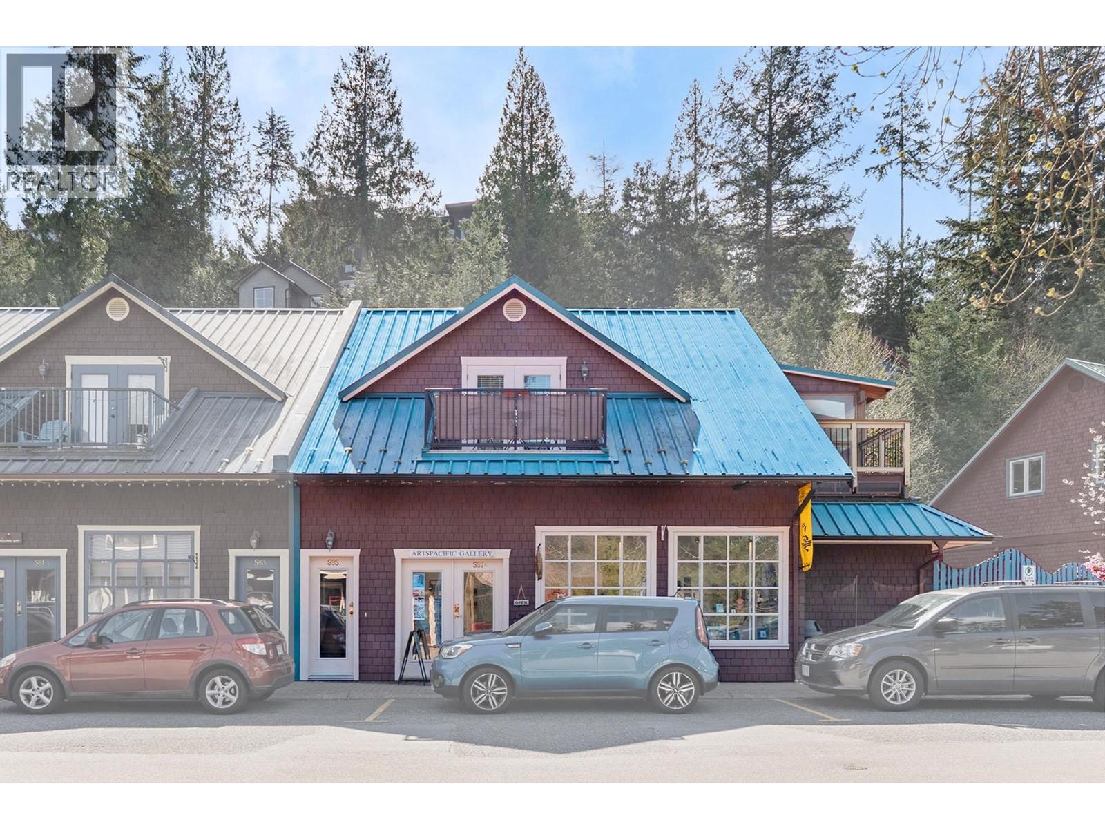 585 ARTISAN LANE, Bowen Island, British Columbia