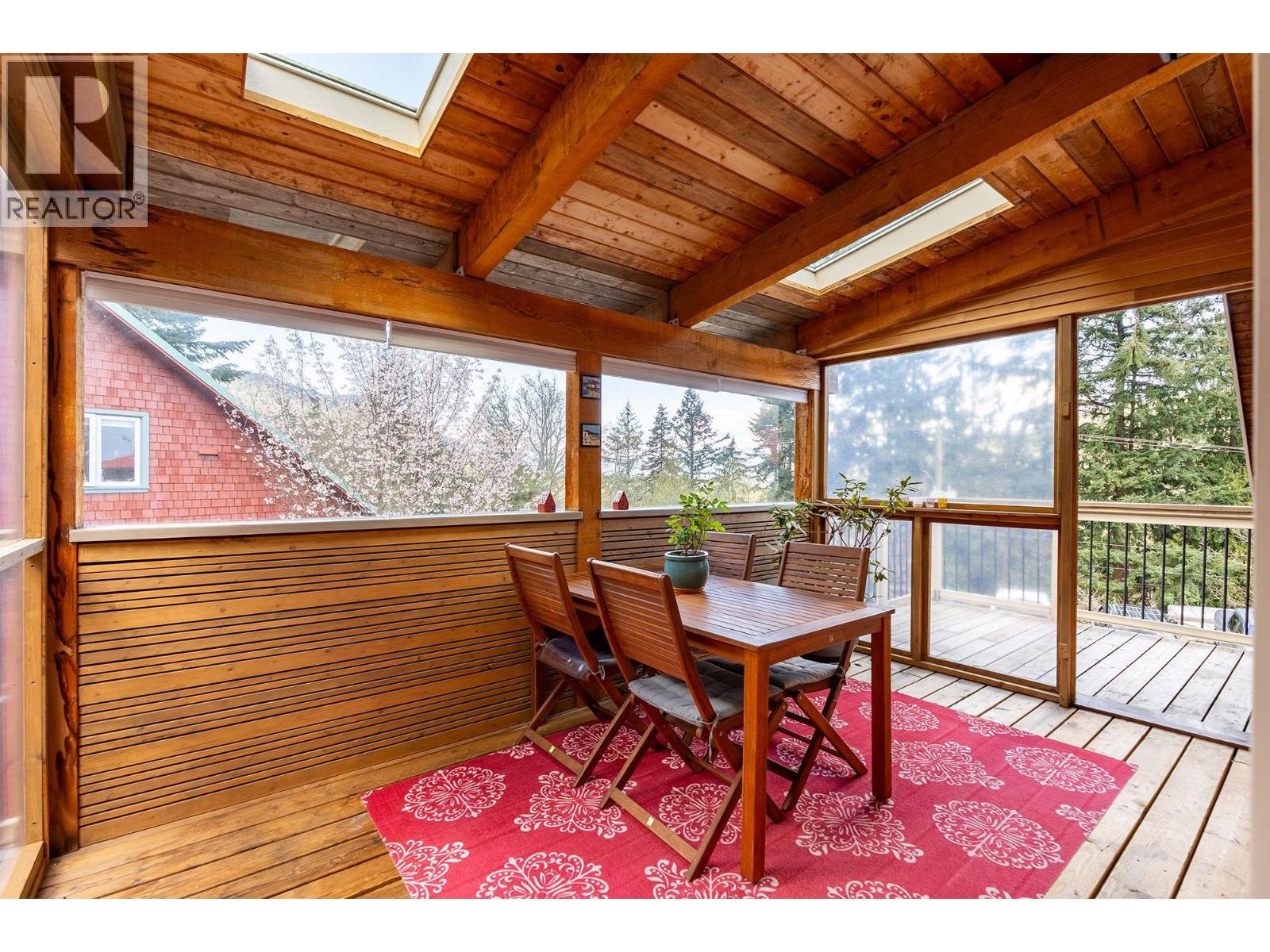 585 Artisan Lane, Bowen Island, British Columbia  V0N 1G2 - Photo 24 - R3017051