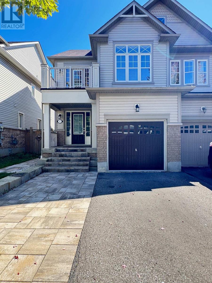 37 Stanhope Street, Whitby, Ontario  L1N 0H2 - Photo 2 - E12413896