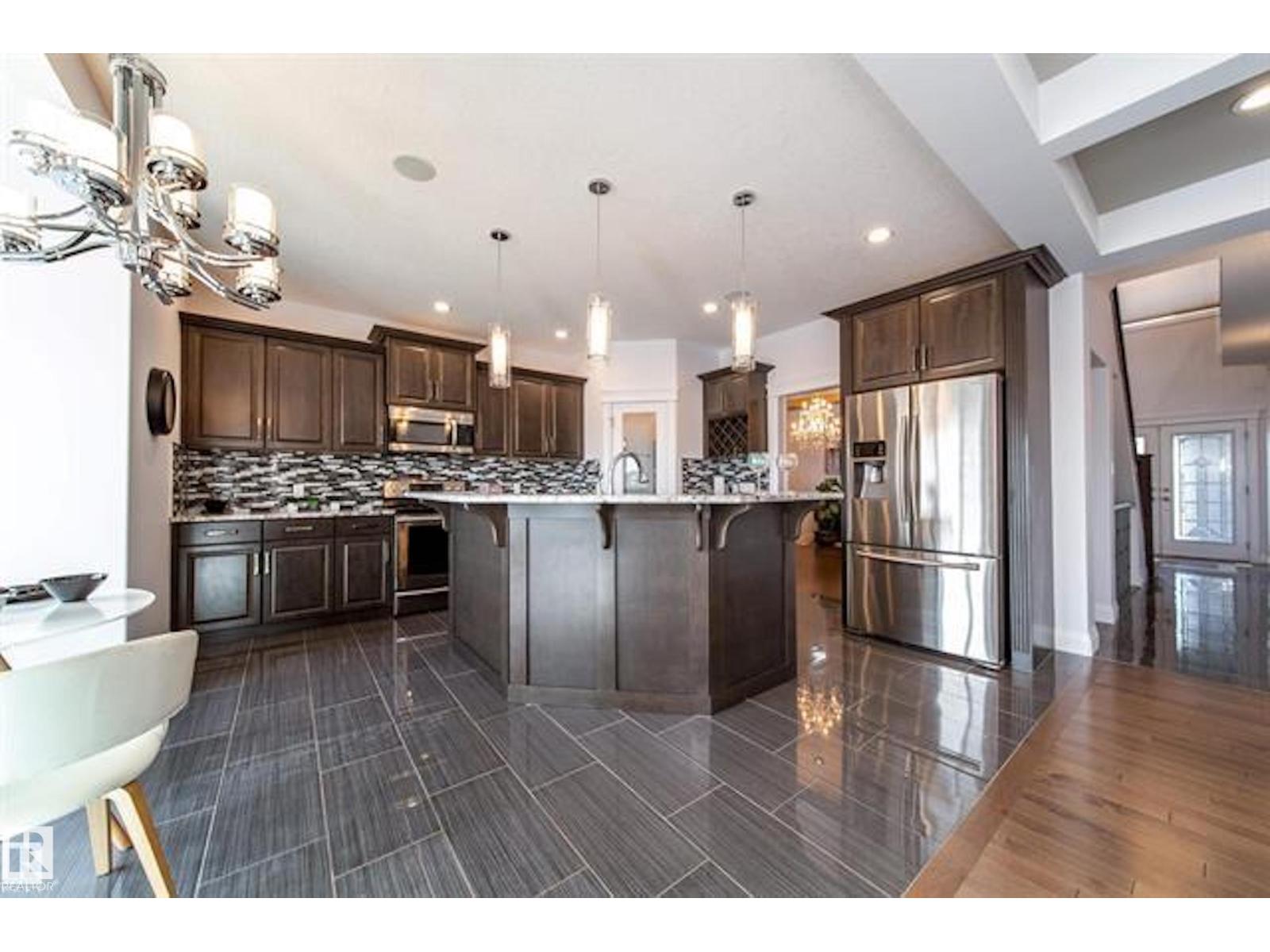 642 Albany Wy Nw, Edmonton, Alberta  T6V 0H2 - Photo 9 - E4458368
