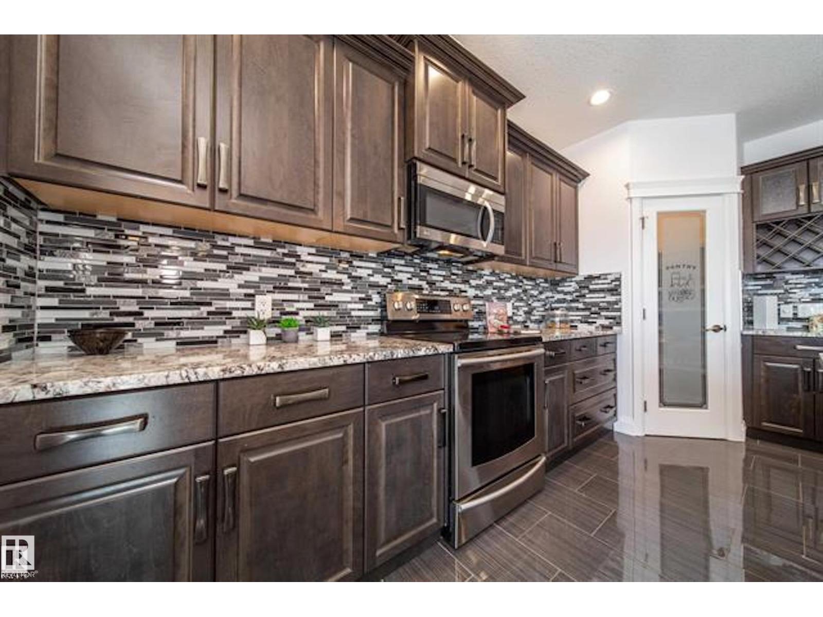 642 Albany Wy Nw, Edmonton, Alberta  T6V 0H2 - Photo 10 - E4458368