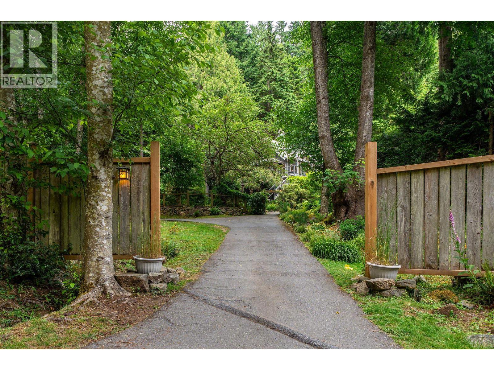 733 Windjammer Road, Bowen Island, British Columbia  V0N 1G2 - Photo 37 - R3020105