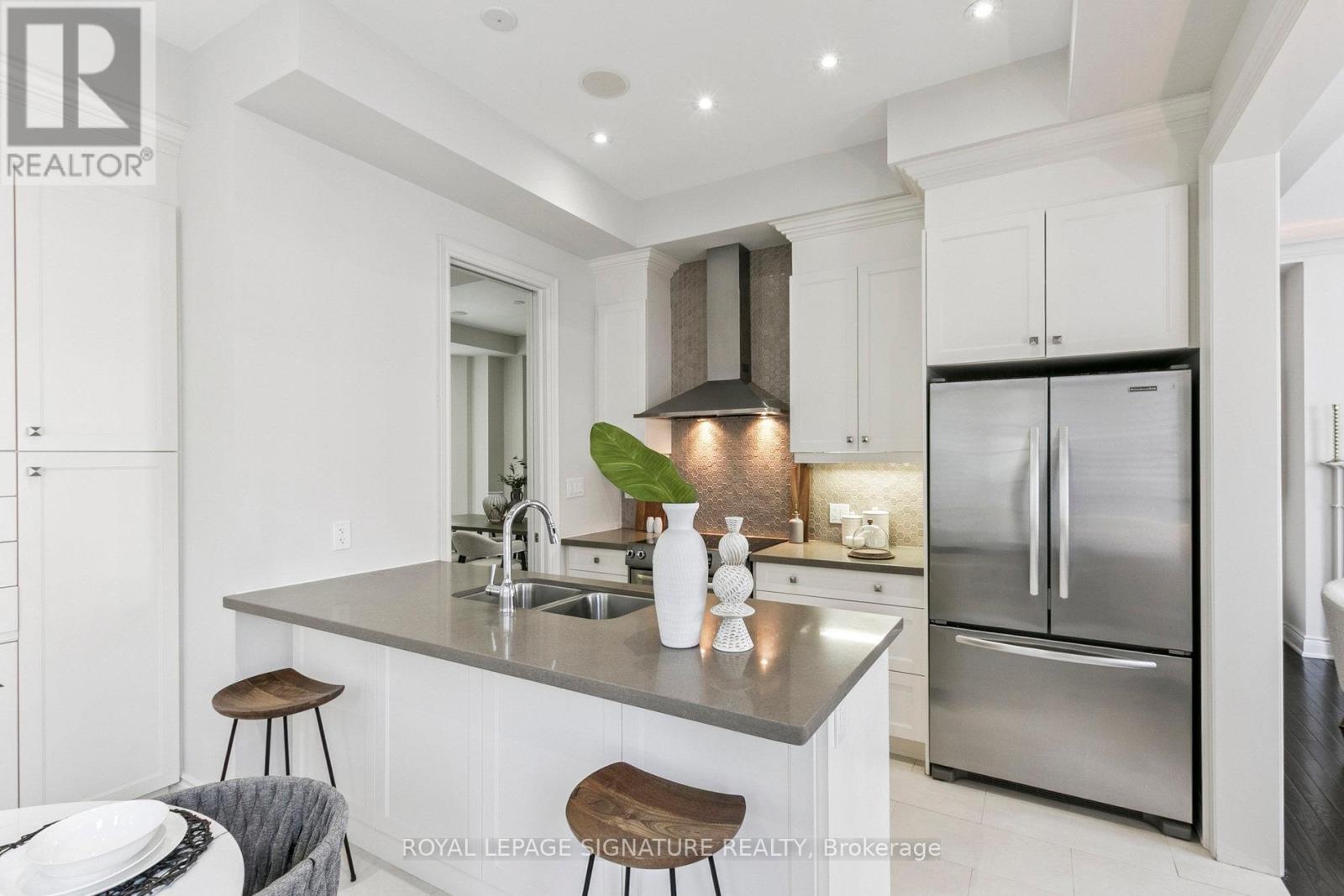 60 Kilgour Road, Toronto (Bridle Path-Sunnybrook-York Mills), Ontario  M4G 0A9 - Photo 12 - C12413915