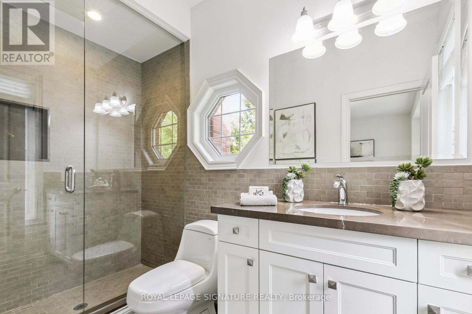 60 Kilgour Road, Toronto (Bridle Path-Sunnybrook-York Mills), Ontario  M4G 0A9 - Photo 27 - C12413915
