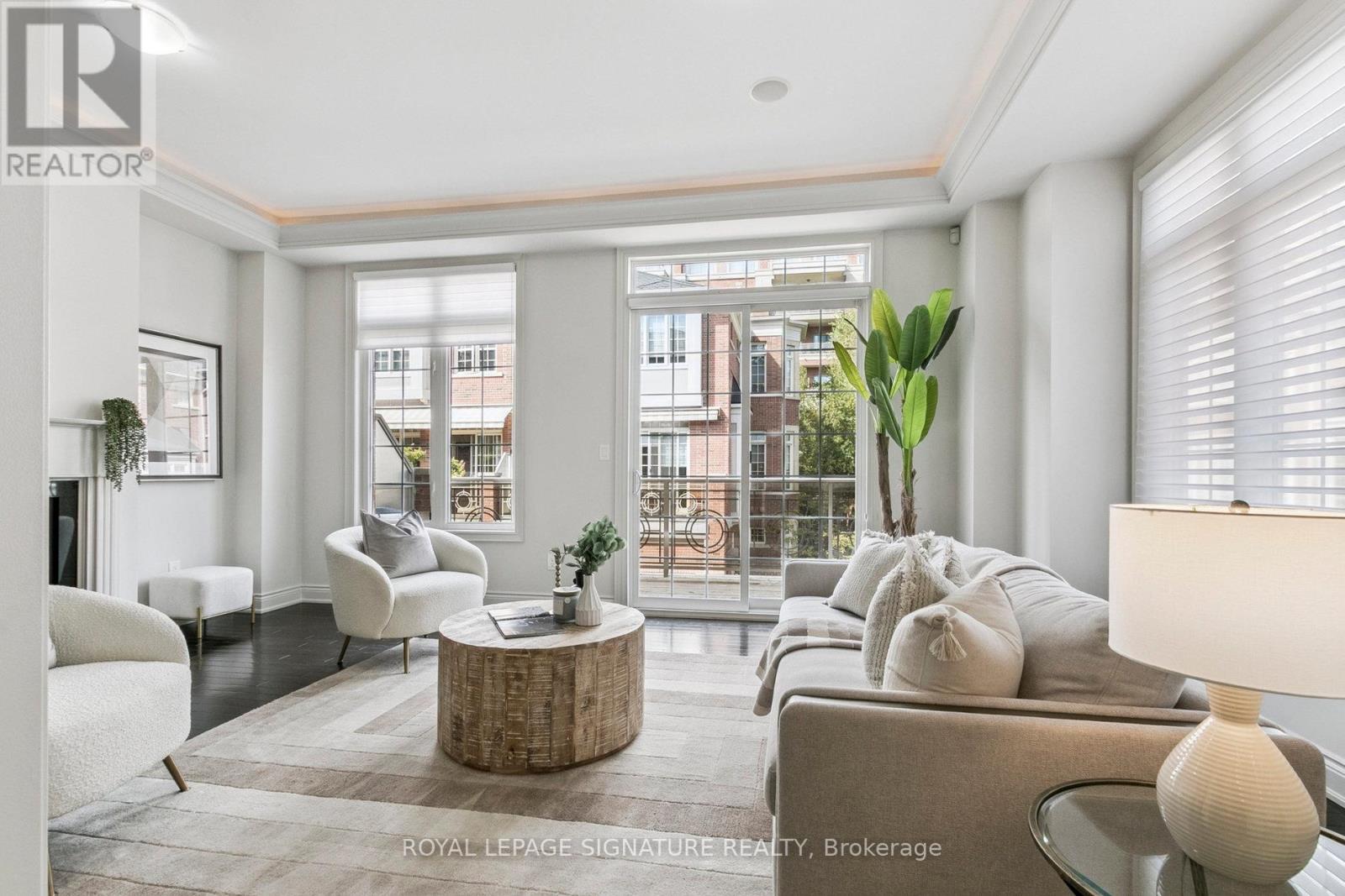 60 Kilgour Road, Toronto (Bridle Path-Sunnybrook-York Mills), Ontario  M4G 0A9 - Photo 6 - C12413915