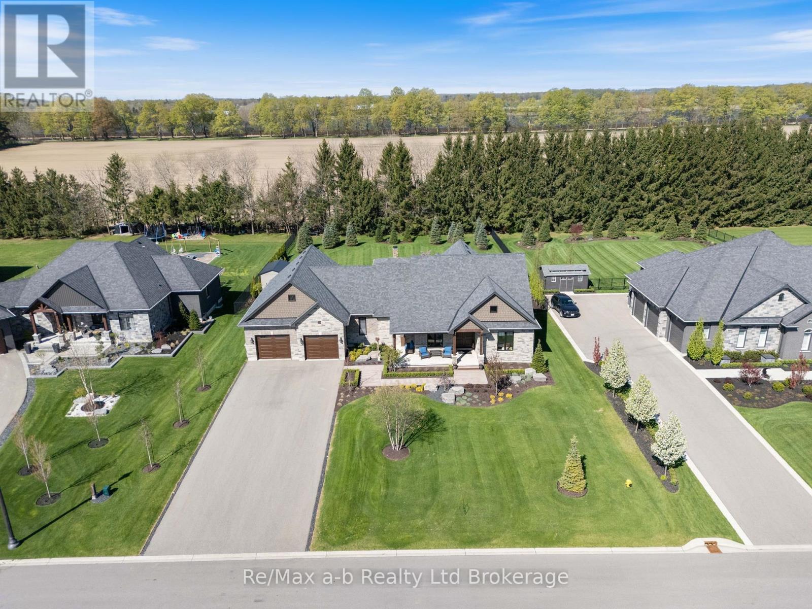 23 August Crescent, Norwich, Ontario  N0J 1R0 - Photo 3 - X12146418