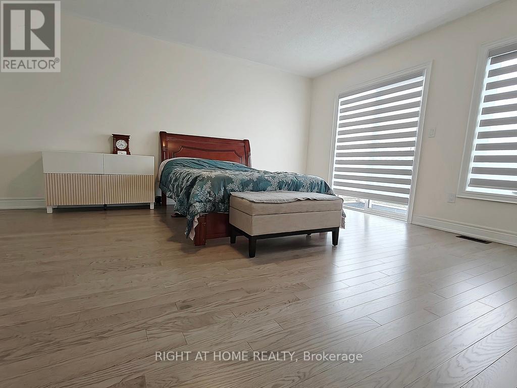 36 Andress Way, Markham, Ontario  L3S 0E9 - Photo 14 - N12413919
