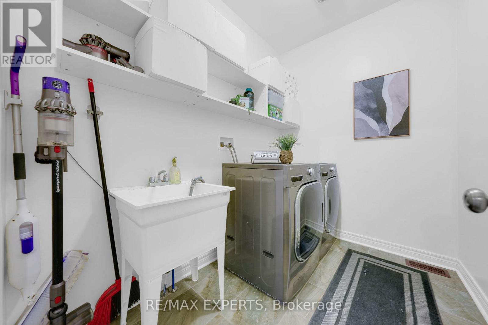 108 Turner Drive, New Tecumseth (Tottenham), Ontario  L0G 1W0 - Photo 27 - N12413920