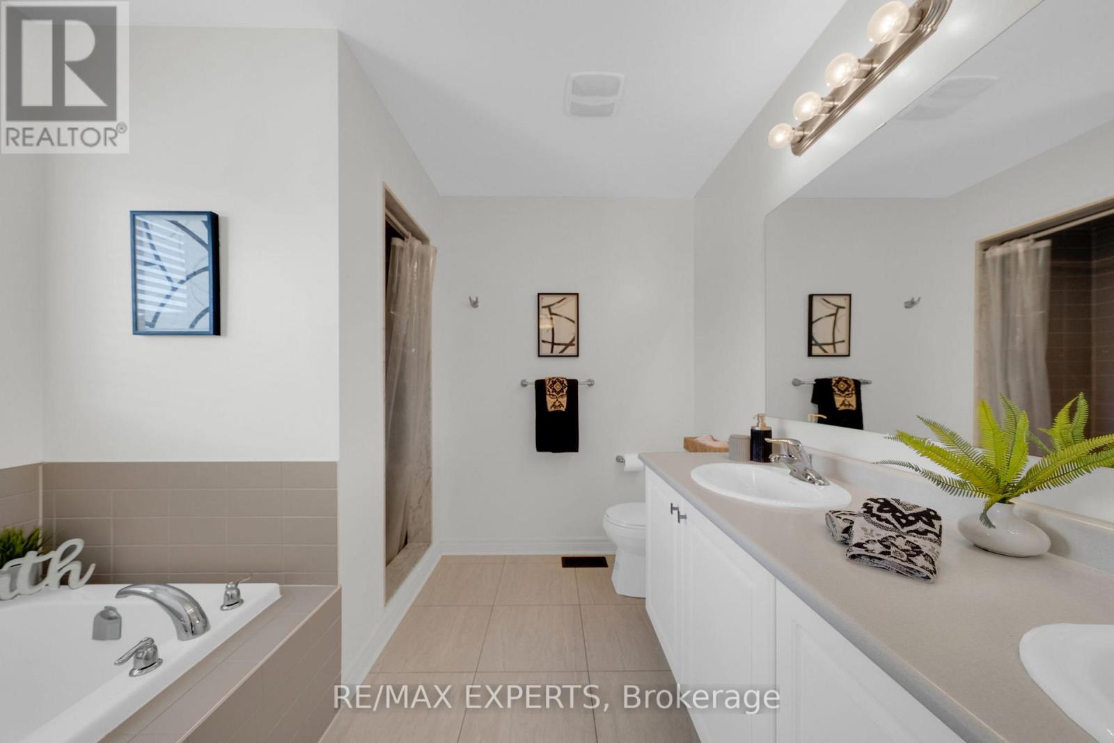108 Turner Drive, New Tecumseth (Tottenham), Ontario  L0G 1W0 - Photo 42 - N12413920