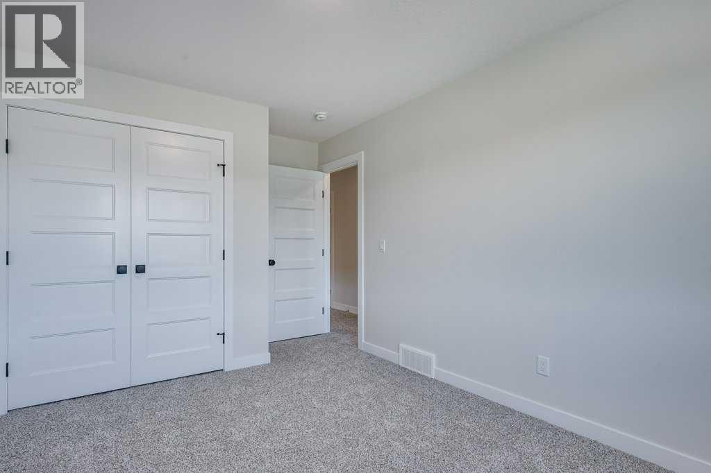 117 Crestview Boulevard, Sylvan Lake, Alberta  T4S 0V8 - Photo 33 - A2226605
