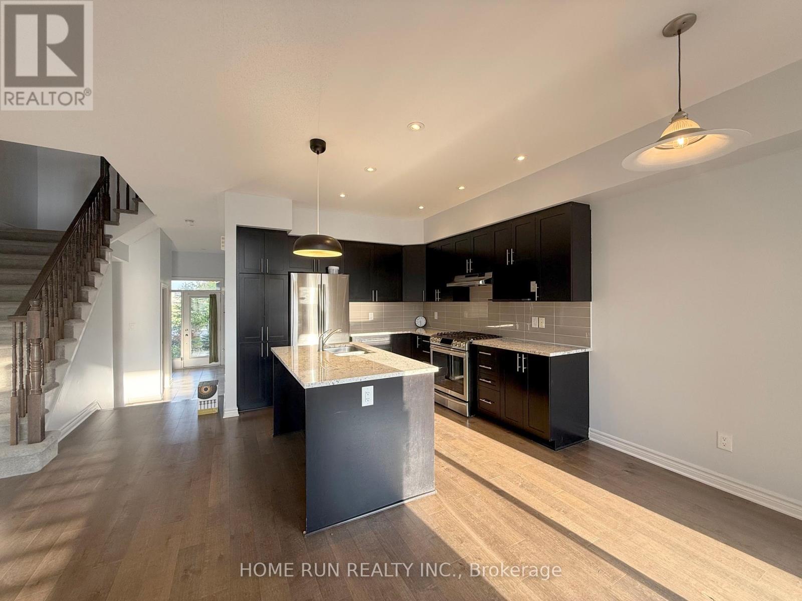 781 Brian Good Avenue, Ottawa, Ontario  K4M 0E3 - Photo 4 - X12413960