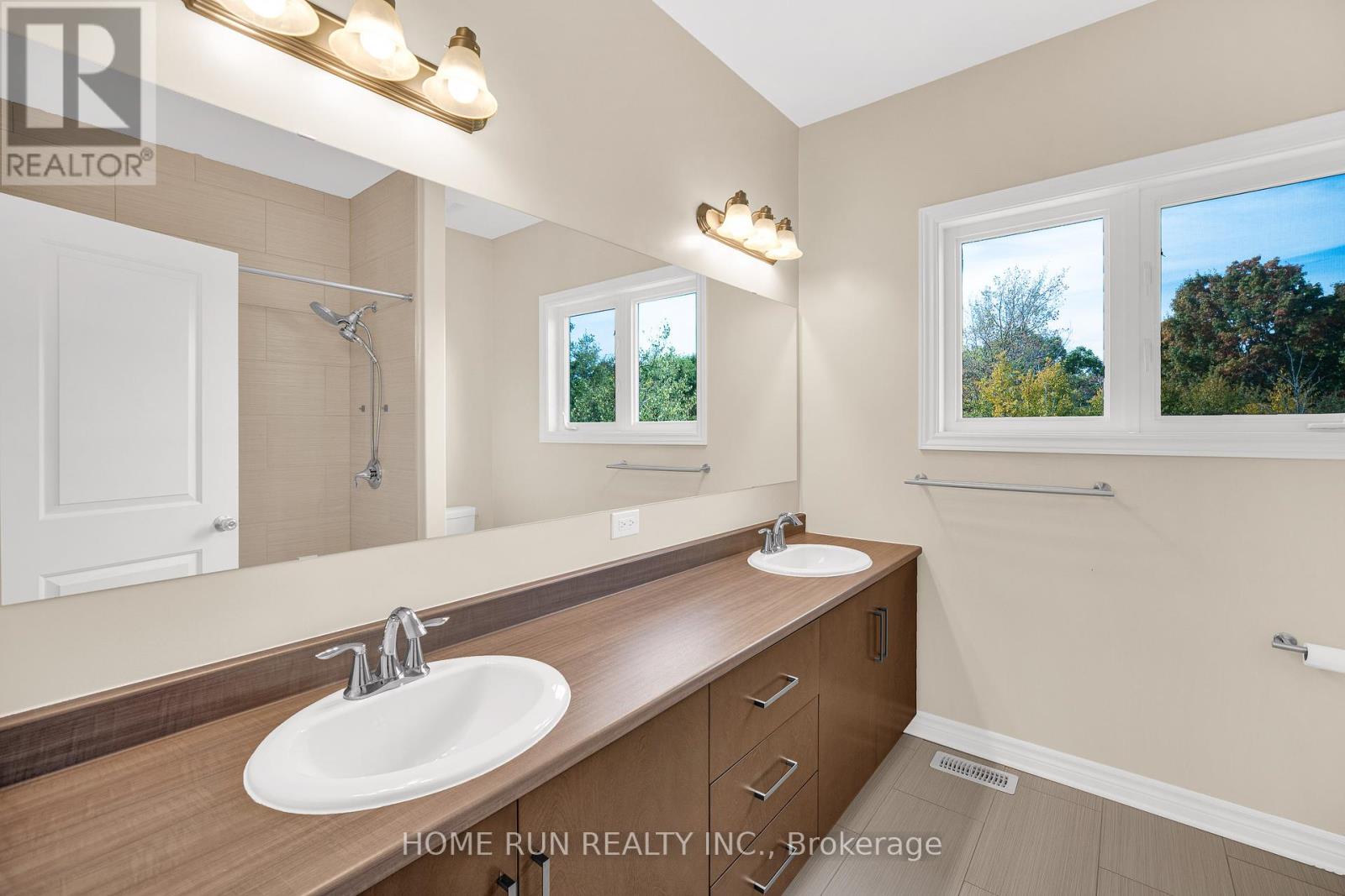 170 Escarpment Crescent, Ottawa, Ontario  K2T 0L7 - Photo 42 - X12413962