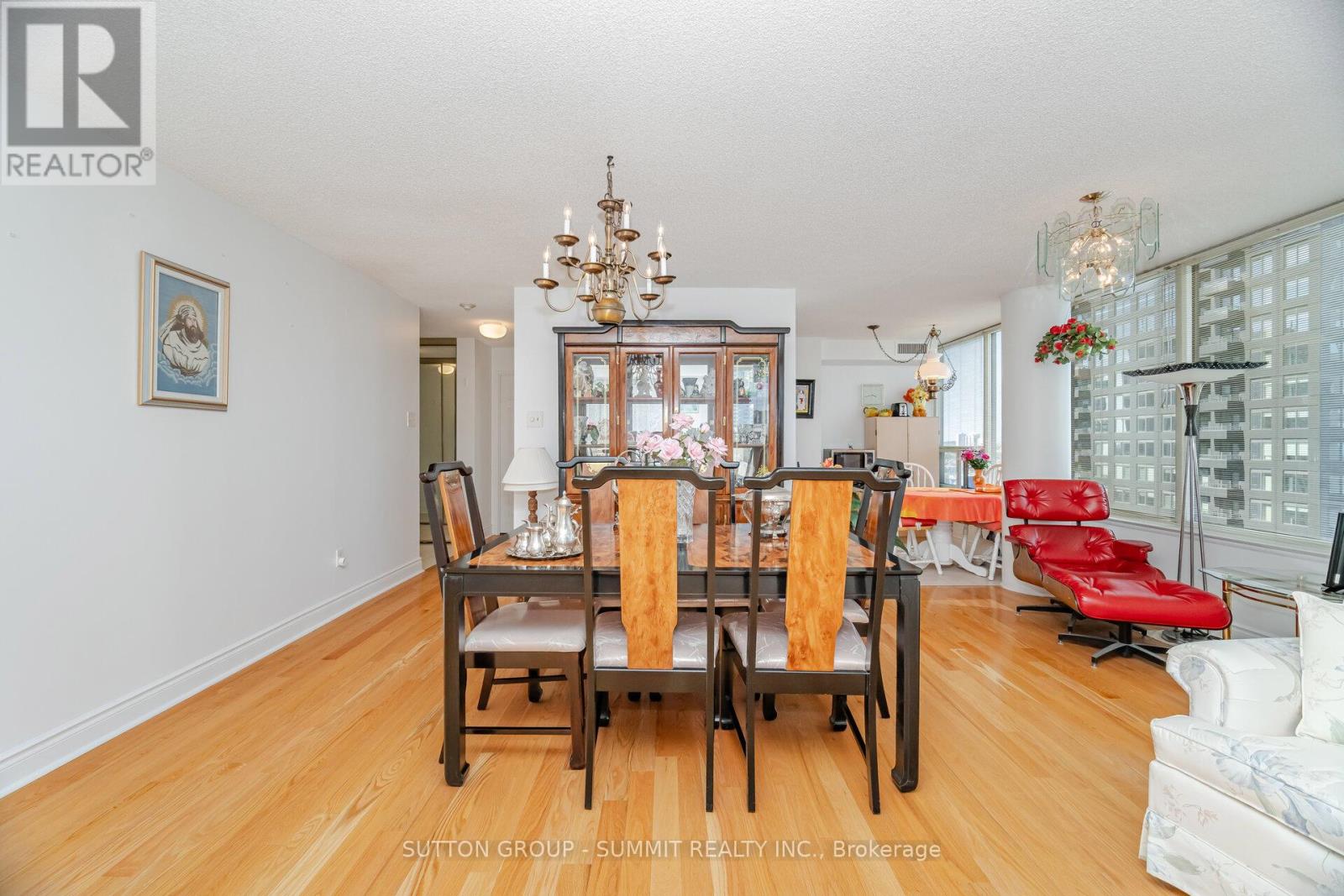 1608 - 330 Rathburn Road W, Mississauga (City Centre), Ontario  L5B 3Y1 - Photo 11 - W12413913
