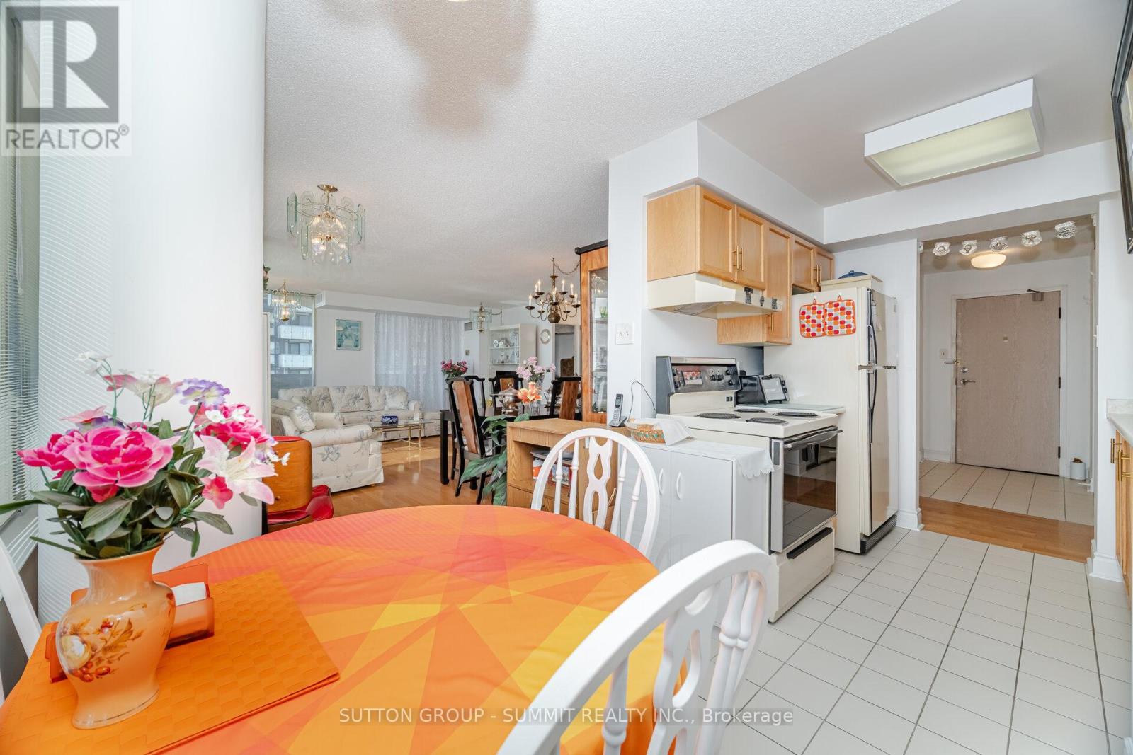 1608 - 330 Rathburn Road W, Mississauga (City Centre), Ontario  L5B 3Y1 - Photo 22 - W12413913