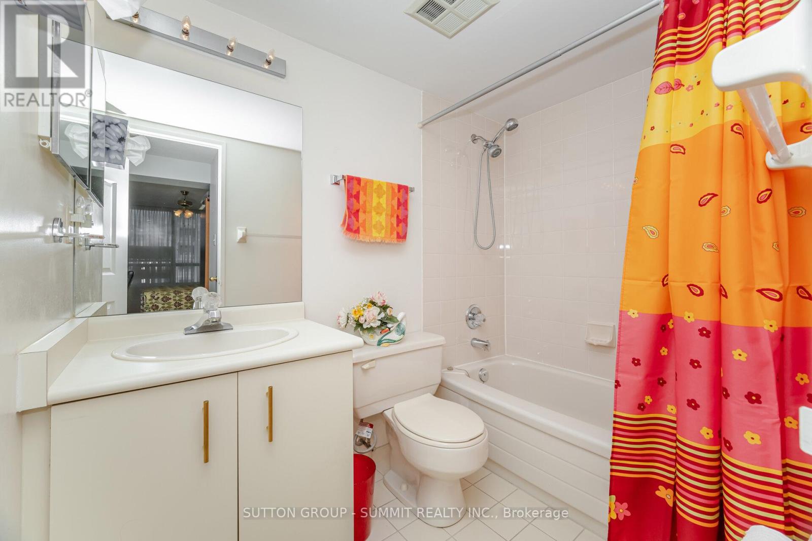 1608 - 330 Rathburn Road W, Mississauga (City Centre), Ontario  L5B 3Y1 - Photo 30 - W12413913