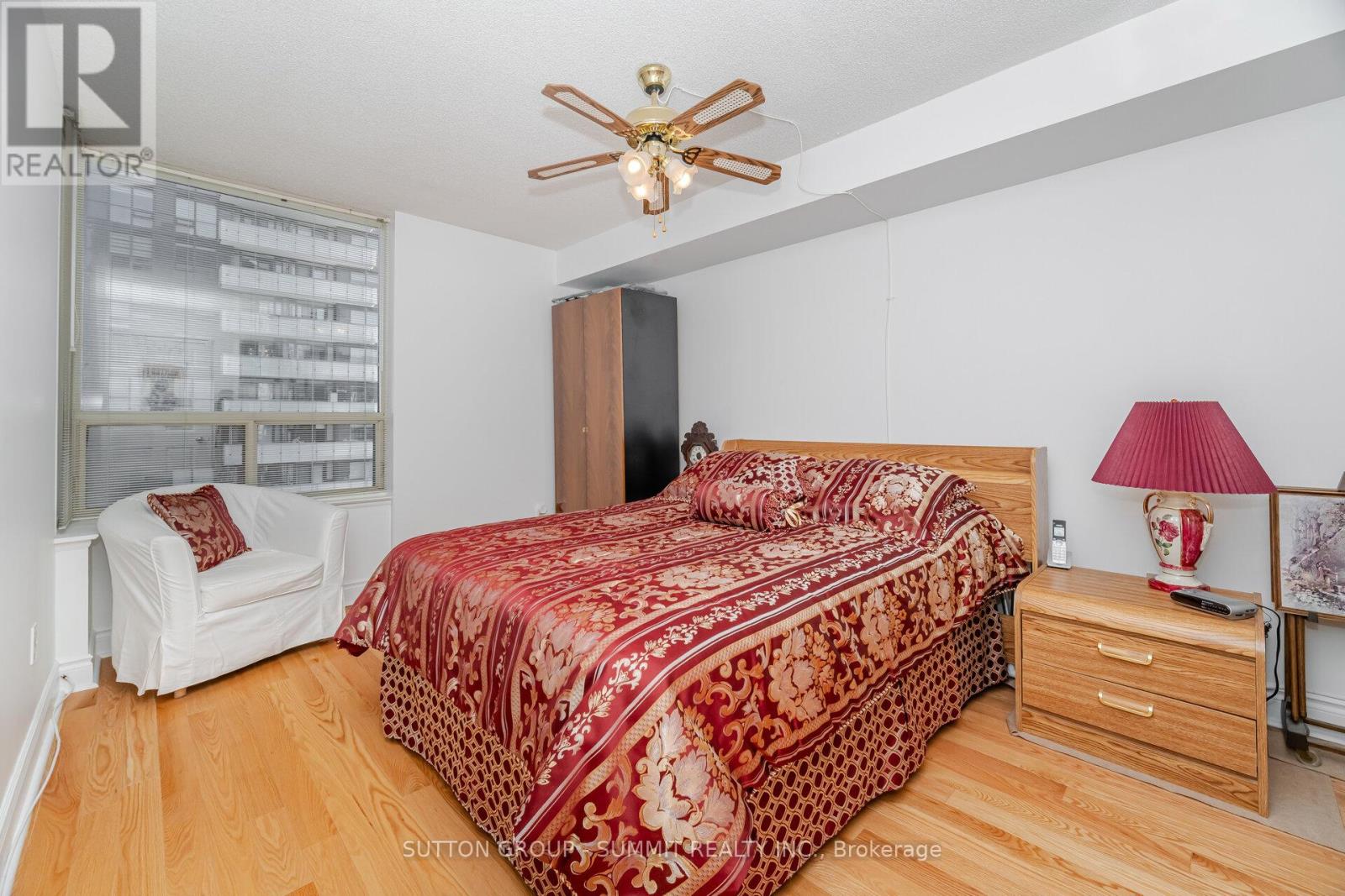 1608 - 330 Rathburn Road W, Mississauga (City Centre), Ontario  L5B 3Y1 - Photo 31 - W12413913