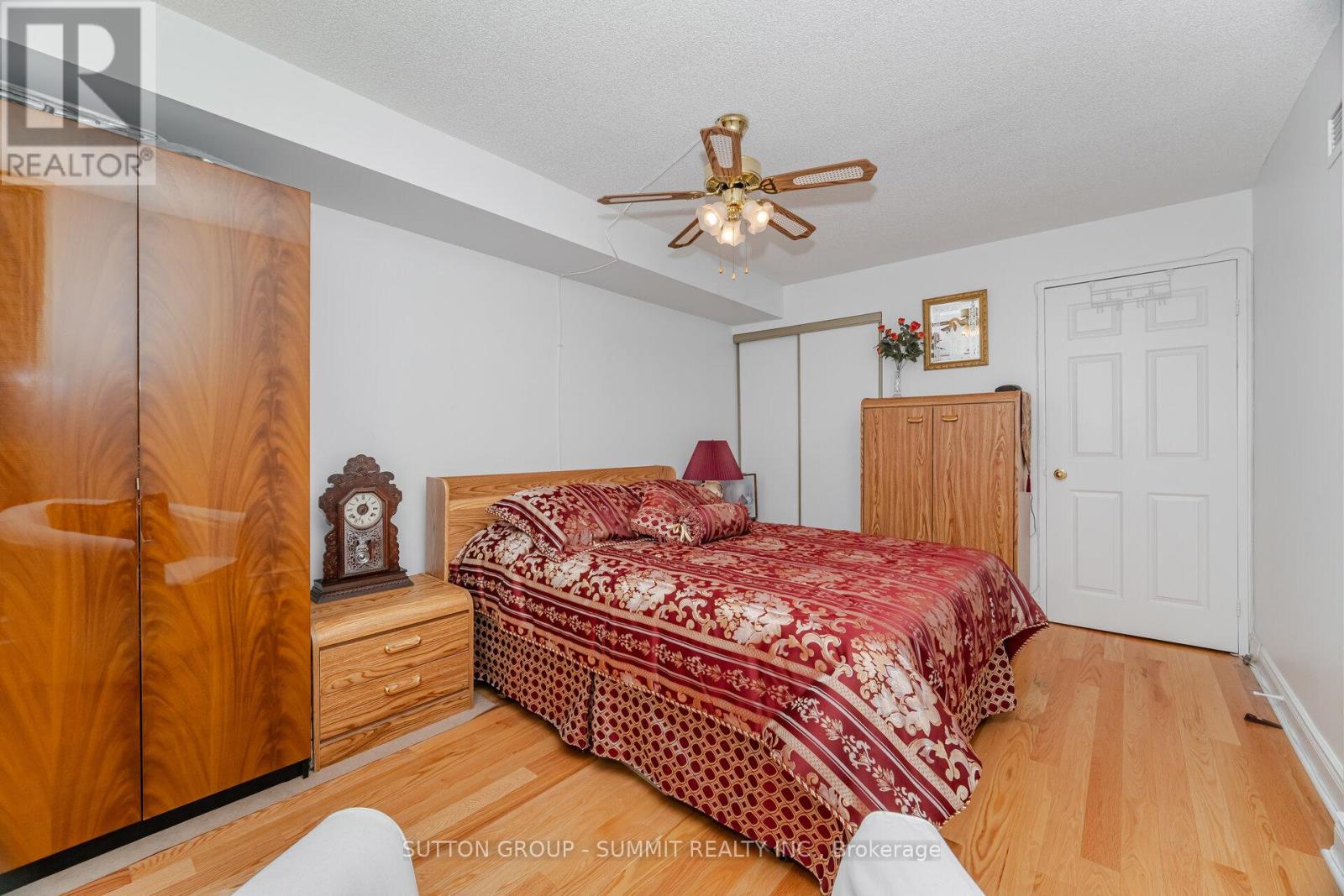 1608 - 330 Rathburn Road W, Mississauga (City Centre), Ontario  L5B 3Y1 - Photo 32 - W12413913