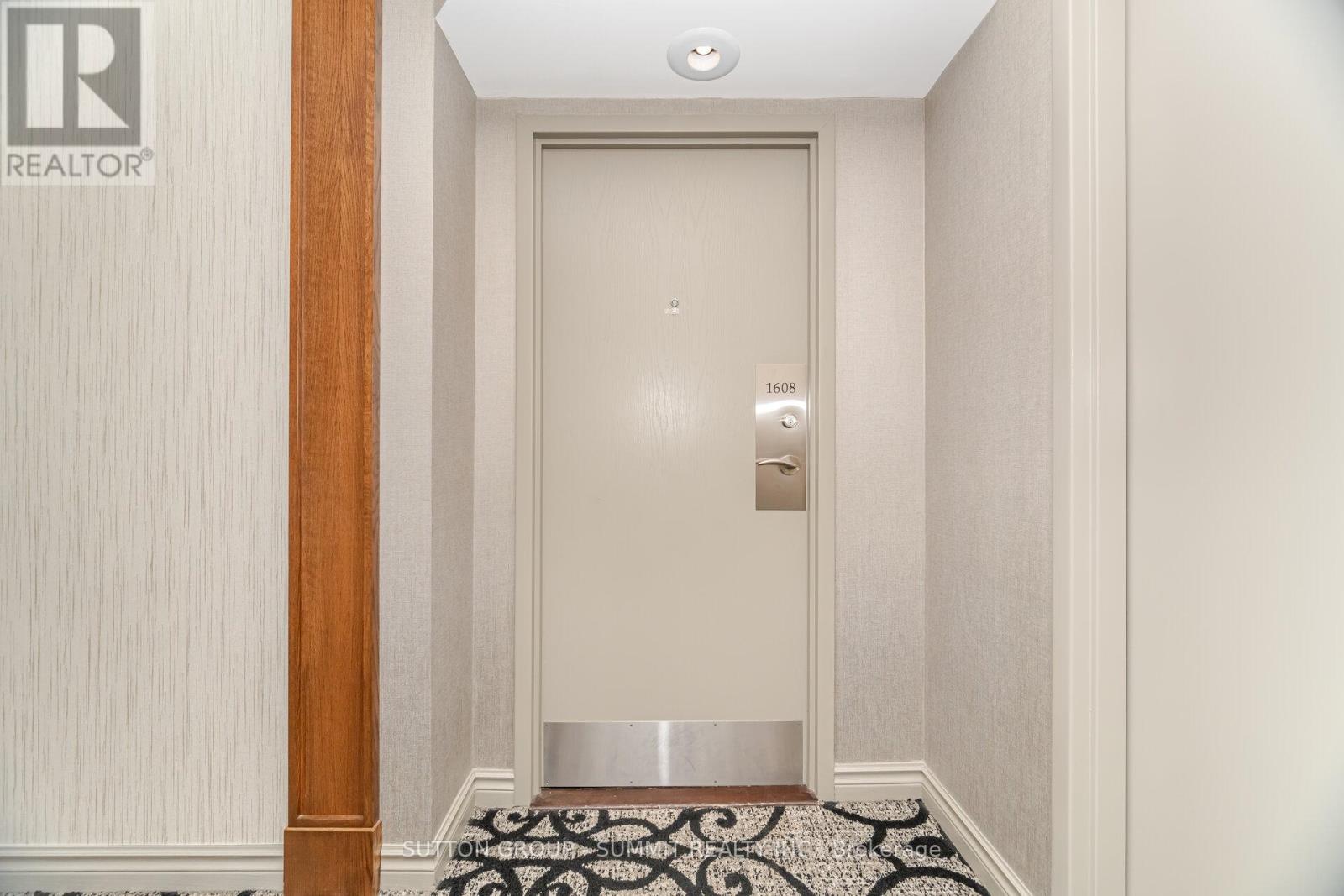 1608 - 330 Rathburn Road W, Mississauga (City Centre), Ontario  L5B 3Y1 - Photo 6 - W12413913