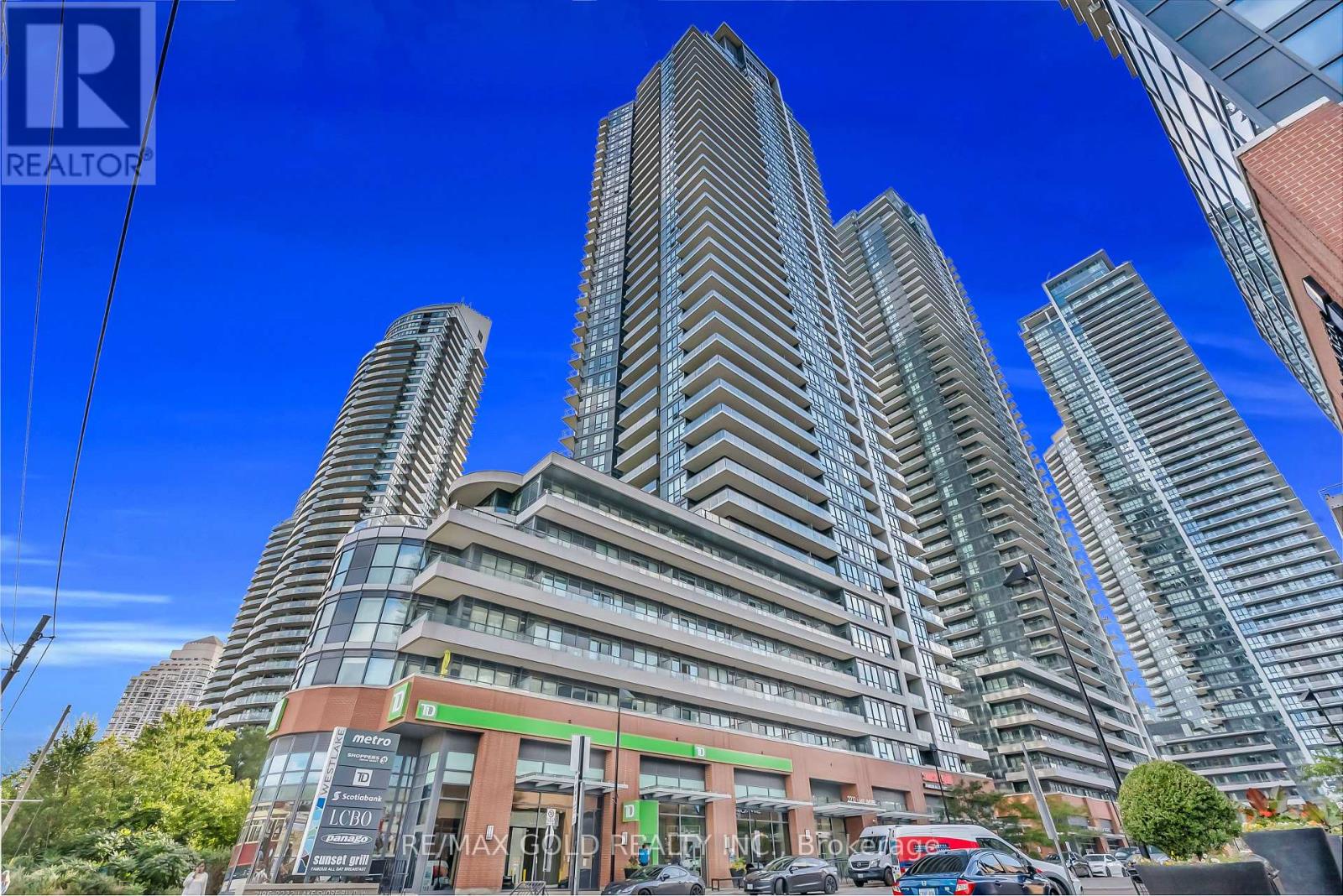 806 - 2212 Lake Shore Boulevard W, Toronto (Mimico), Ontario  M8V 0C2 - Photo 1 - W12413918