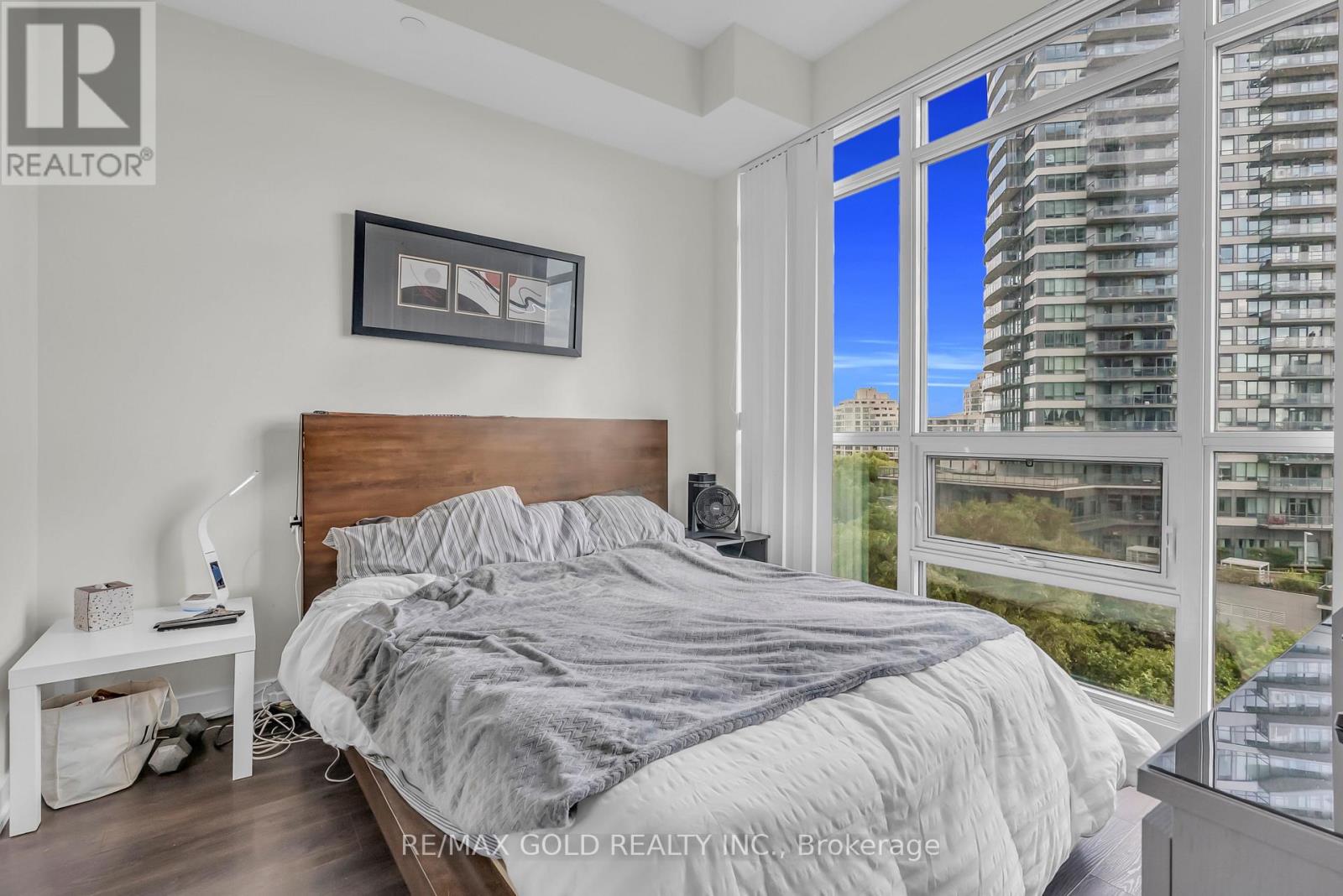 806 - 2212 Lake Shore Boulevard W, Toronto (Mimico), Ontario  M8V 0C2 - Photo 18 - W12413918