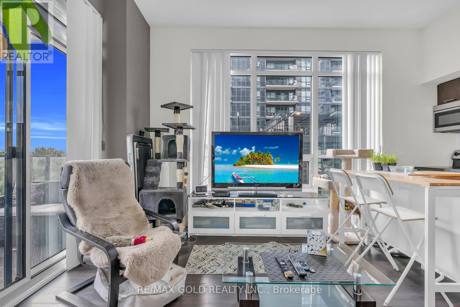 806 - 2212 Lake Shore Boulevard W, Toronto (Mimico), Ontario  M8V 0C2 - Photo 9 - W12413918