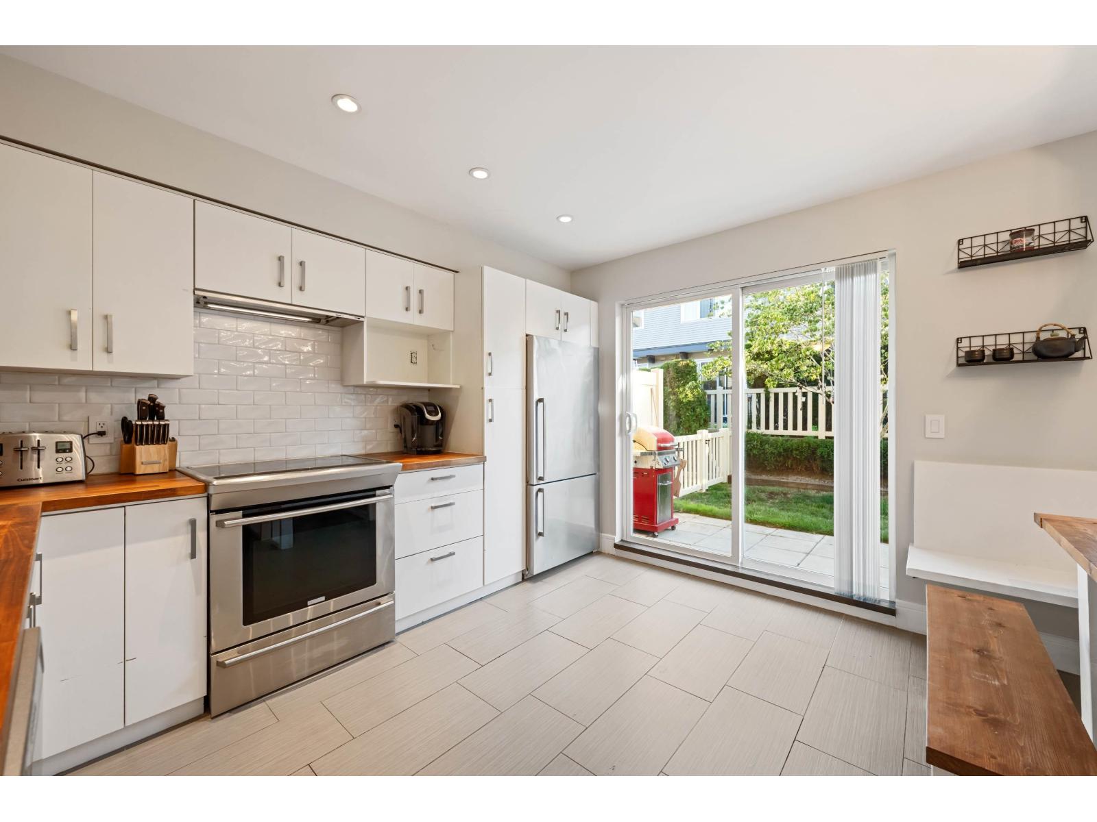 90 20875 80 Avenue, Langley, British Columbia  V2Y 0B2 - Photo 2 - R3049863