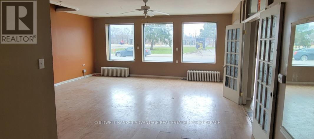 183 East Main Street, Welland, Ontario  L3B 3W7 - Photo 6 - X12408938