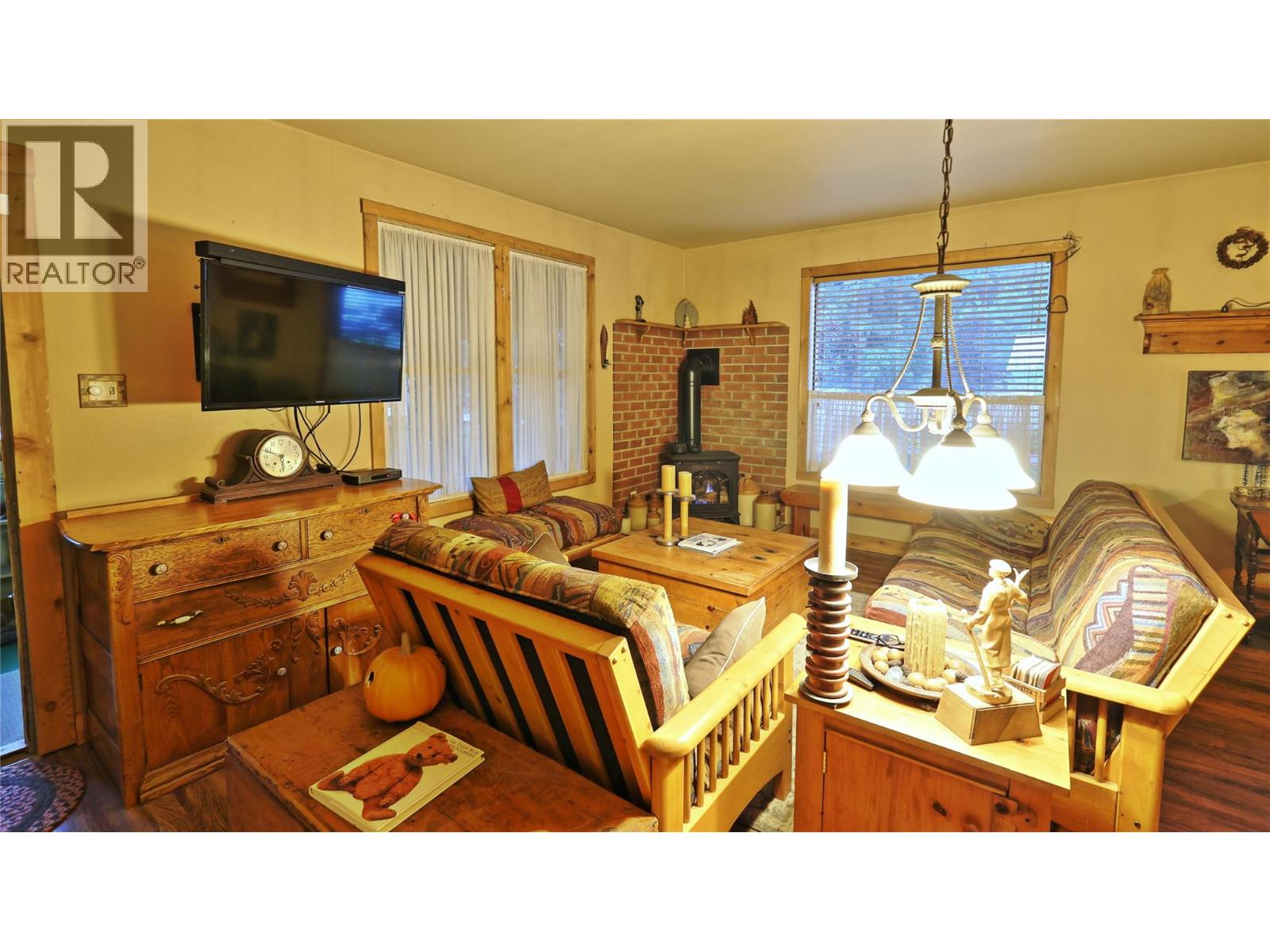207 Lindsay Street, Kimberley, British Columbia  V1A 1L4 - Photo 4 - 10363365