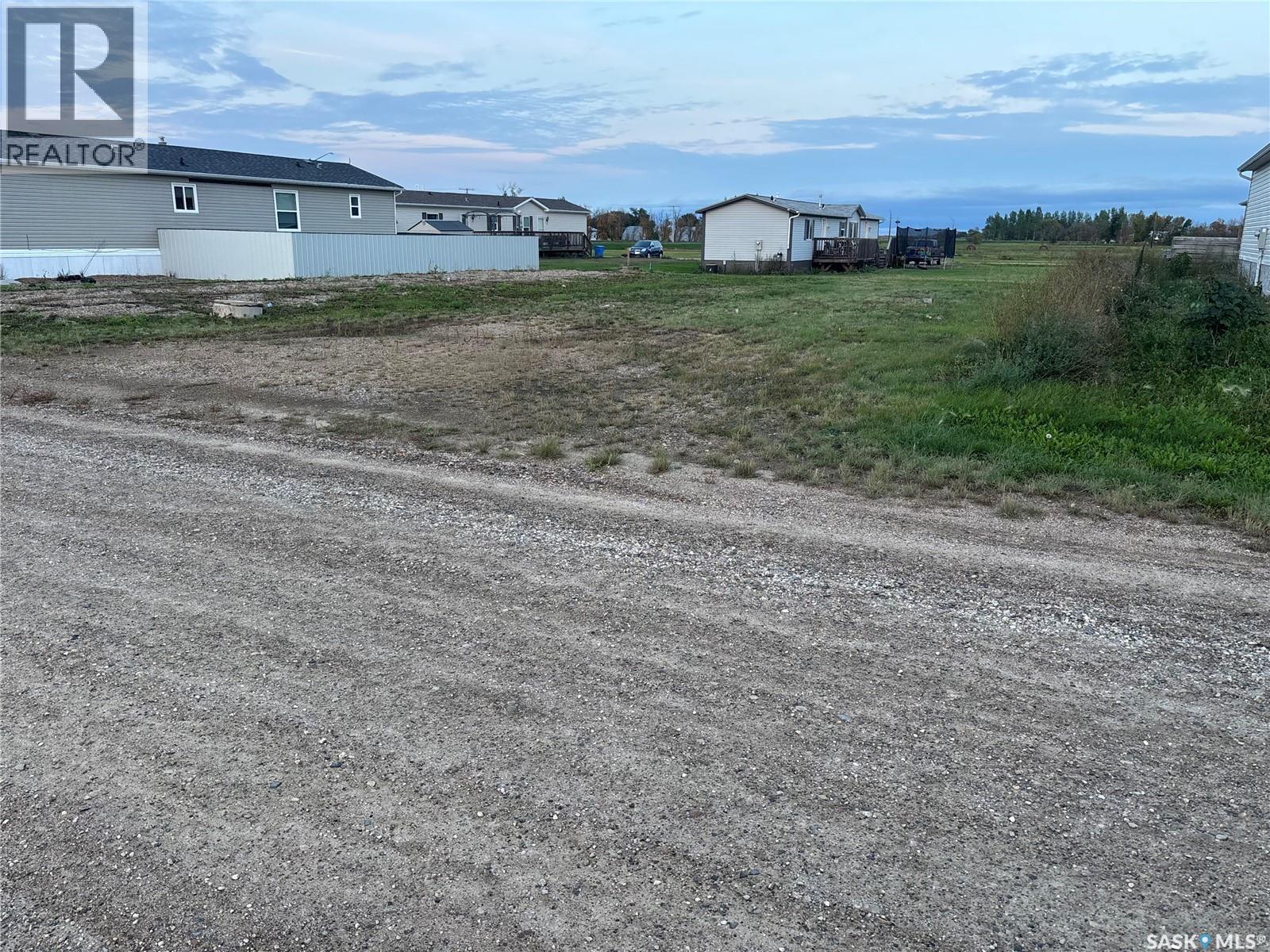 90 Foord Crescent, Macoun, Saskatchewan  S0C 1P0 - Photo 2 - SK018797