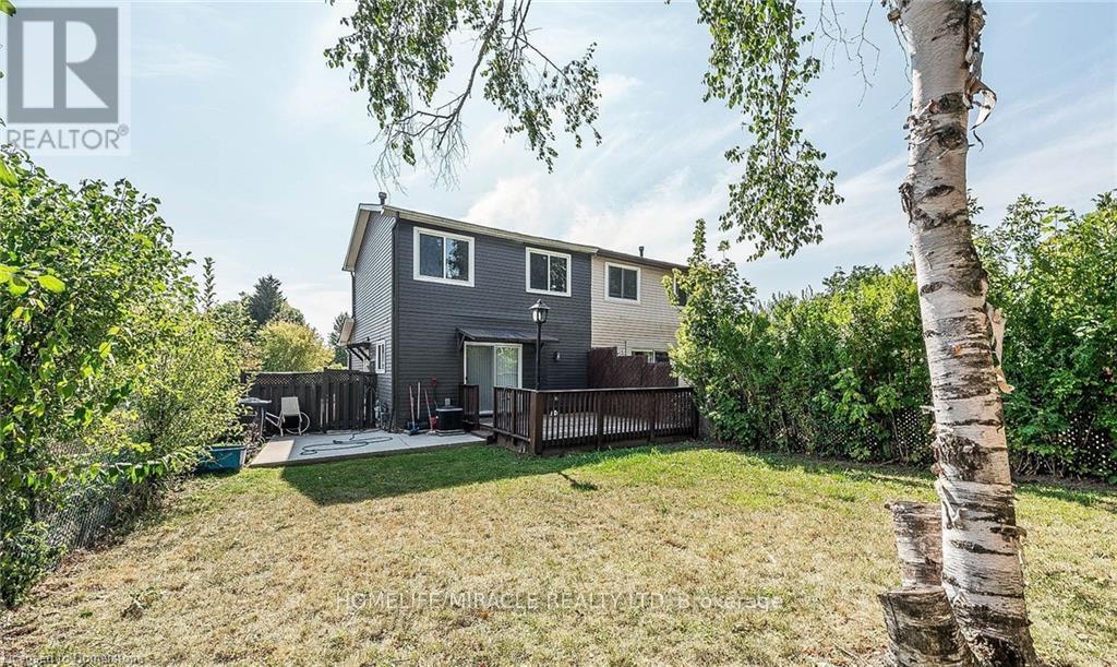 91 Madoc Drive, Brampton (Madoc), Ontario  L6V 2A3 - Photo 18 - W12413972