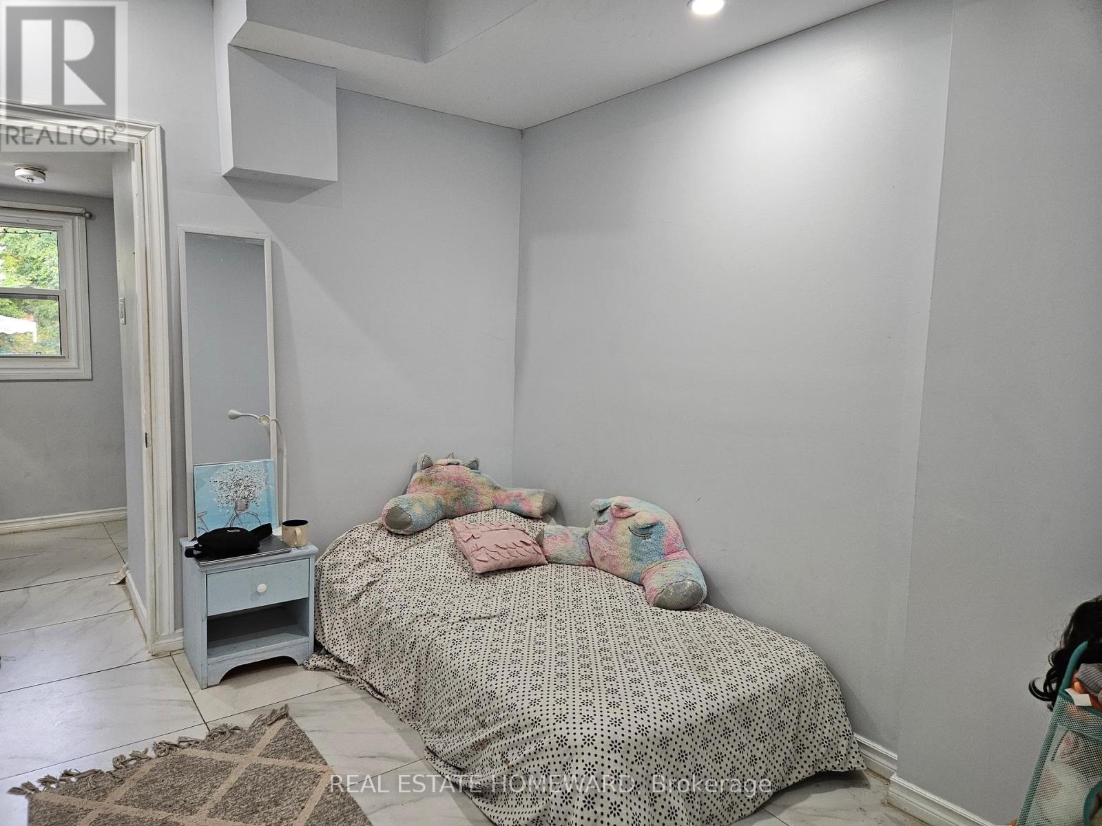 Lower - 141 Coxwell Avenue, Toronto (The Beaches), Ontario  M4L 3B4 - Photo 7 - E12408361